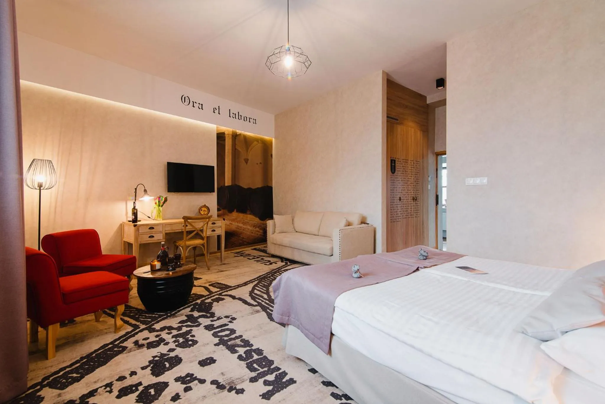 Bed in Hotel Podklasztorze