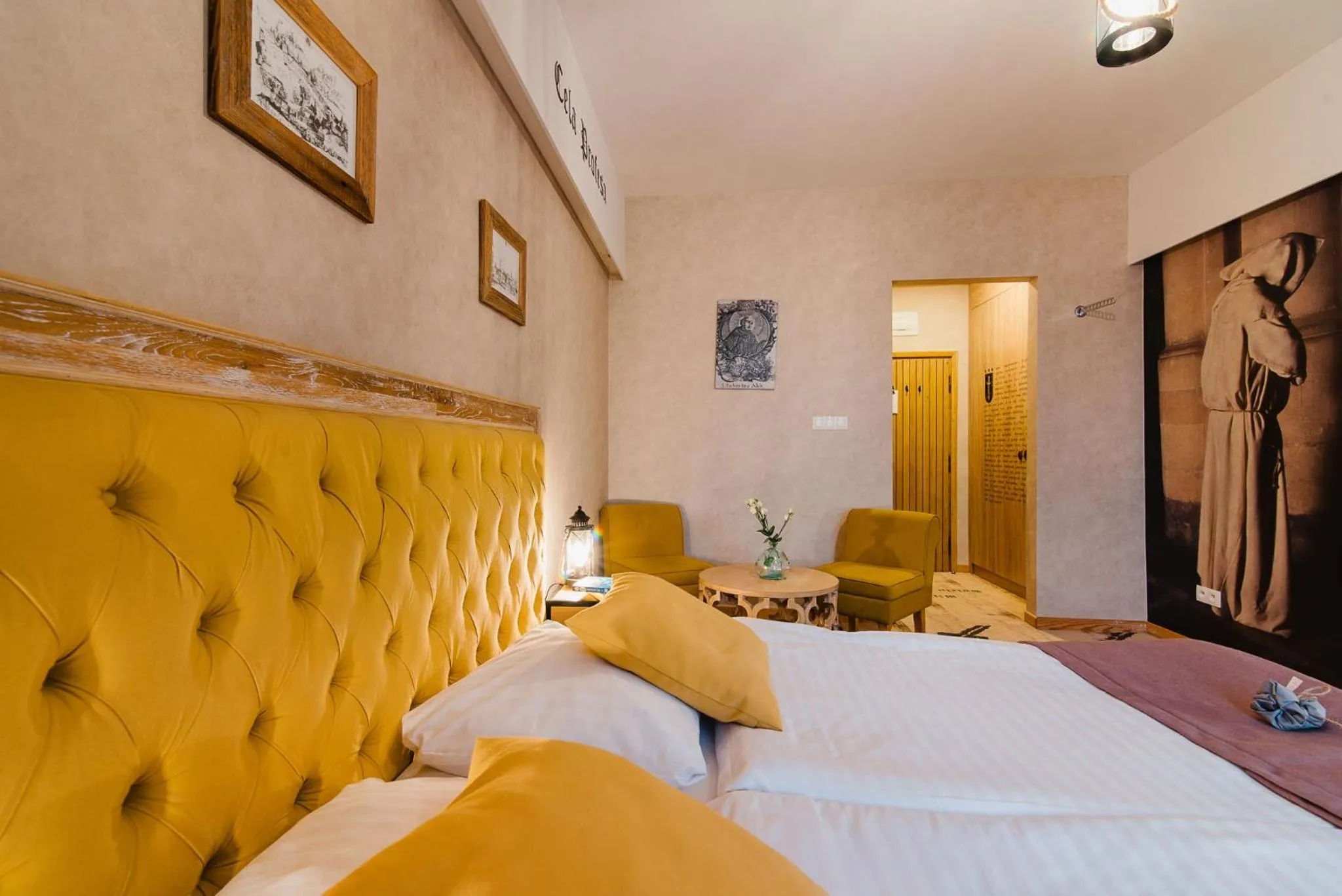 Bed in Hotel Podklasztorze