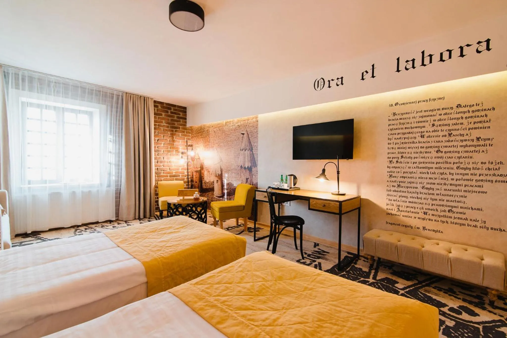 Bed in Hotel Podklasztorze