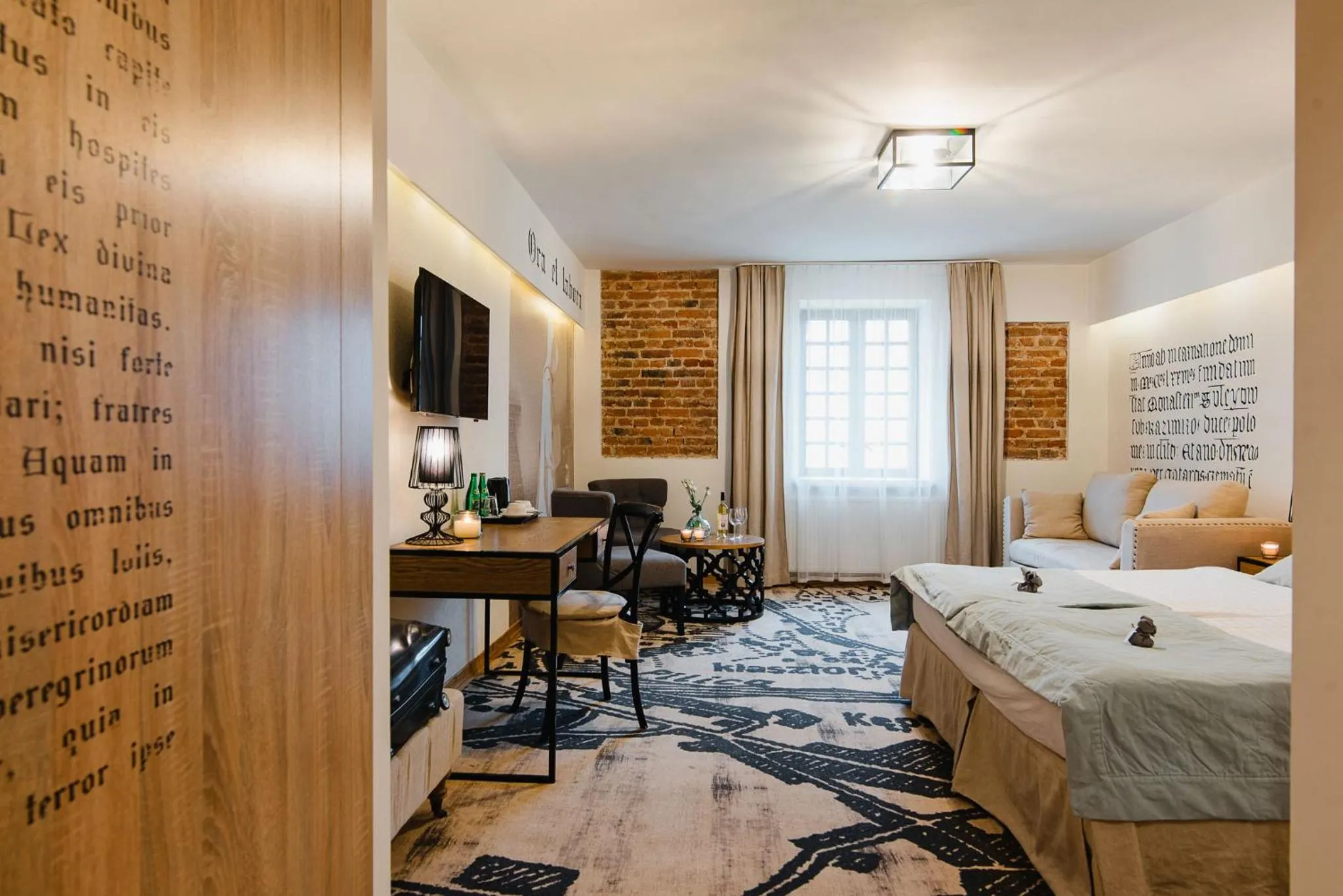 Bed in Hotel Podklasztorze