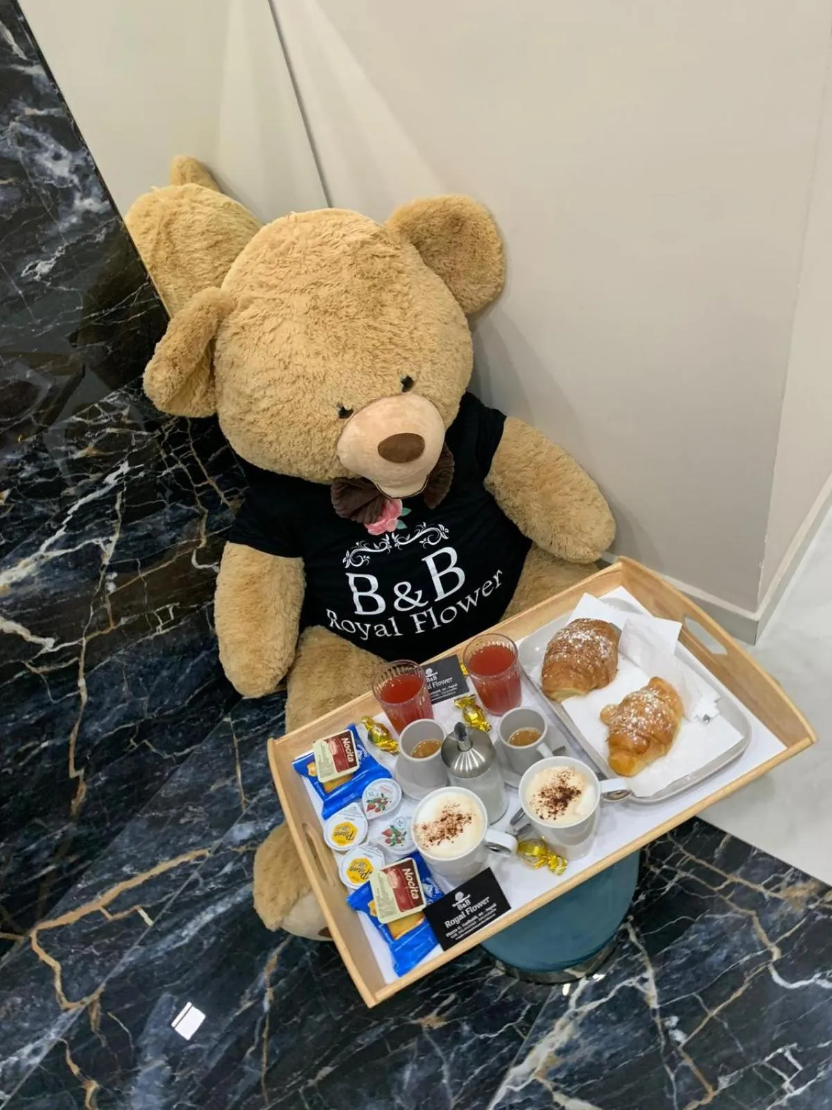 Lobby or reception in Royal Flower