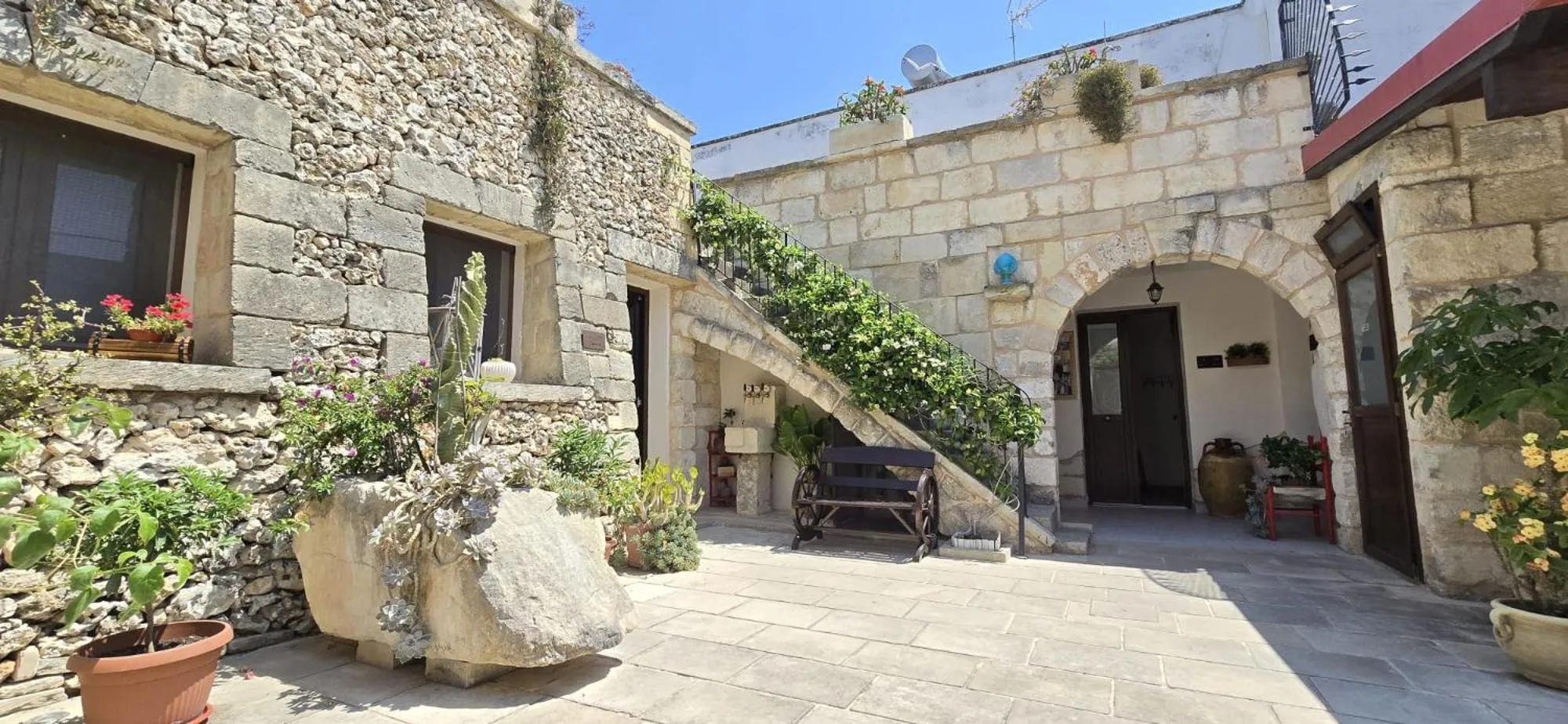 Property building in Salento Ada's House