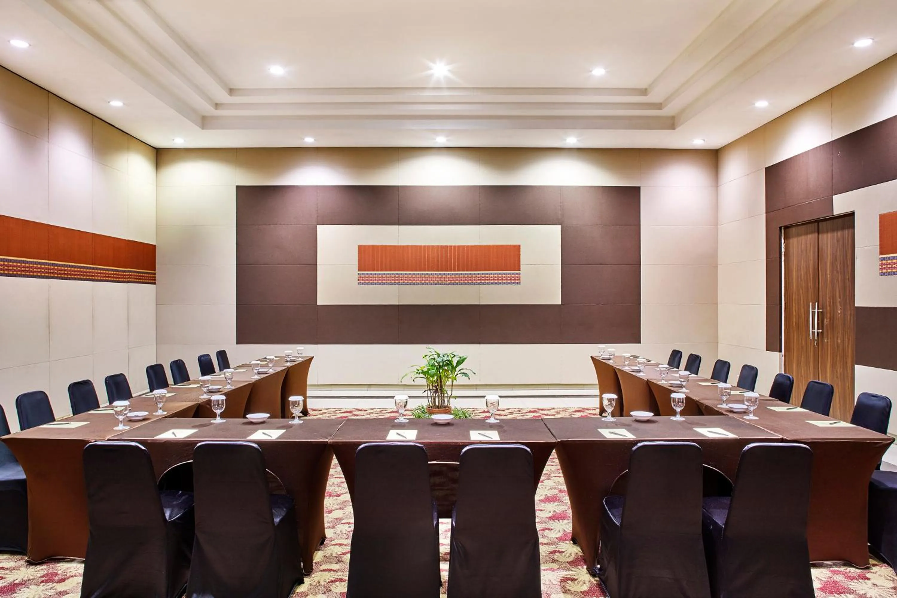 Banquet/Function facilities in Jambuluwuk Convention Hall & Resort Puncak