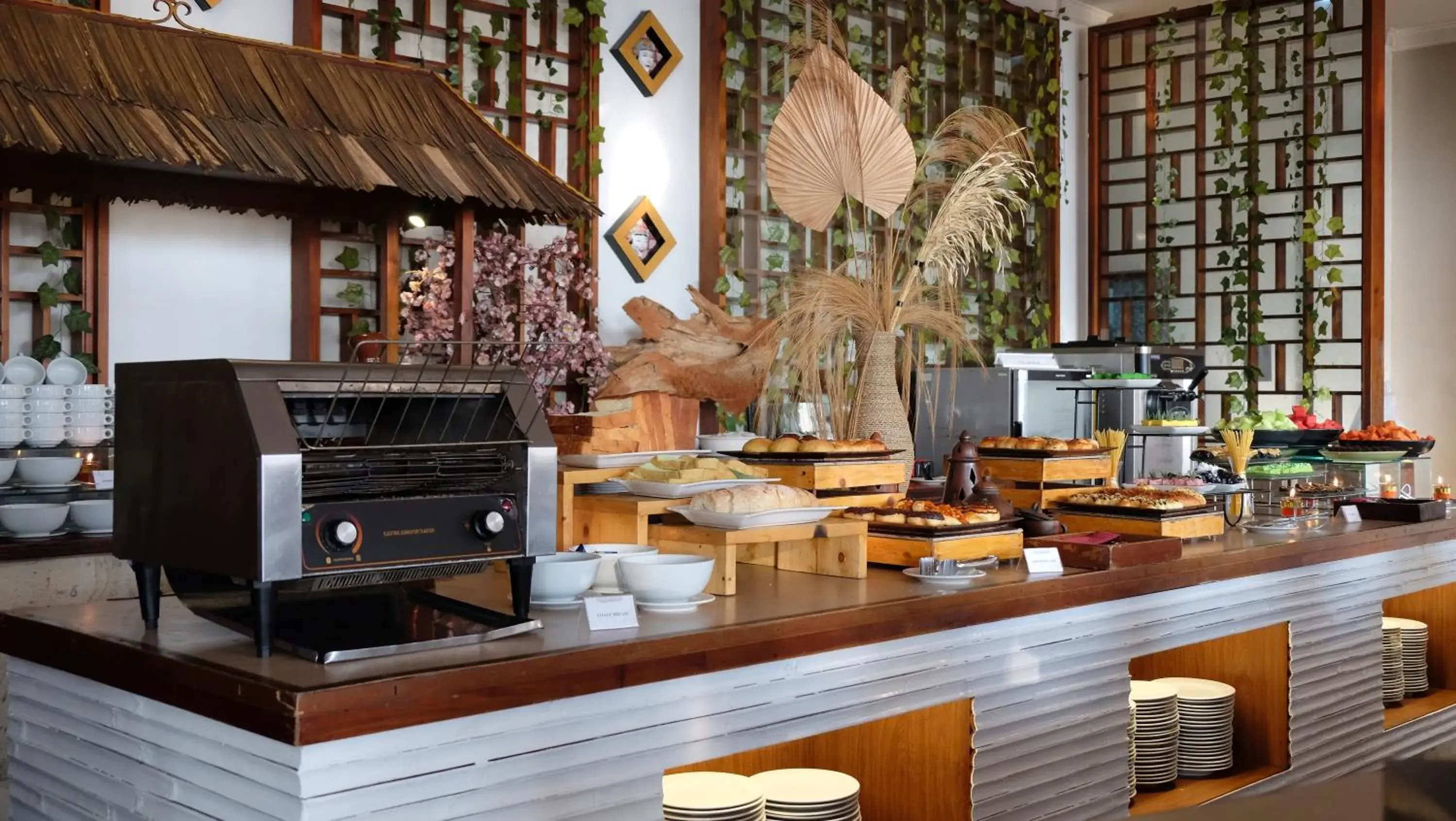 Restaurant/places to eat in Jambuluwuk Convention Hall & Resort Batu Restaurant/places to eat in Jambuluwuk Convention Hall & Resort Batu