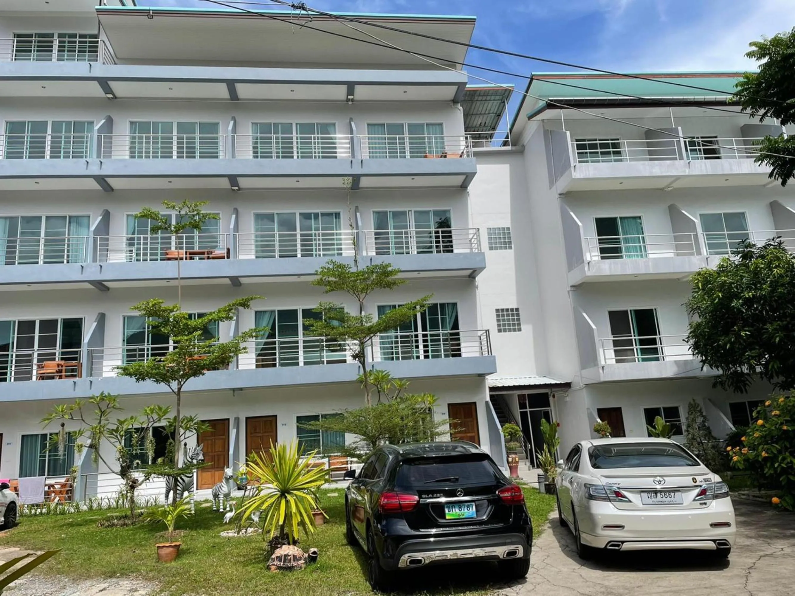 Property building in Kasemsuk Hotel Karon