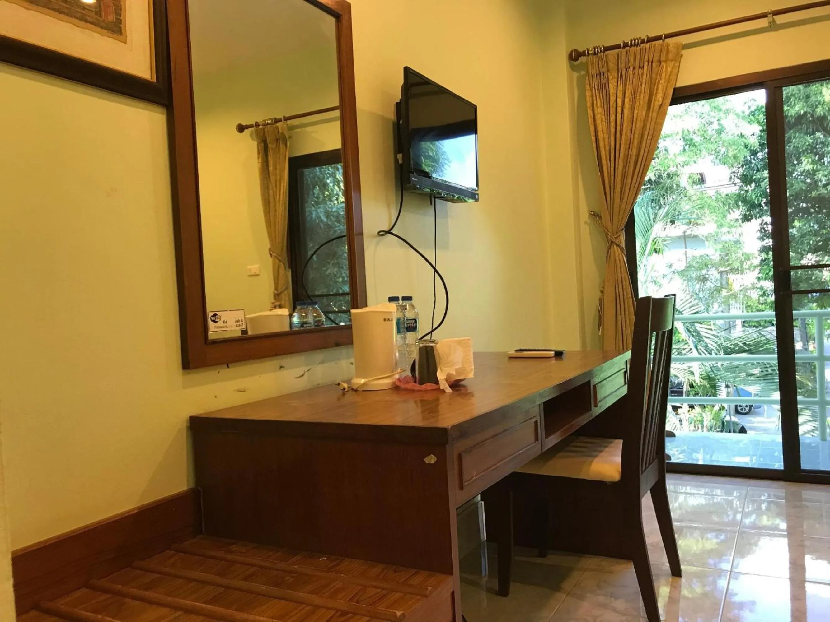 Bedroom in Kasemsuk Hotel Karon