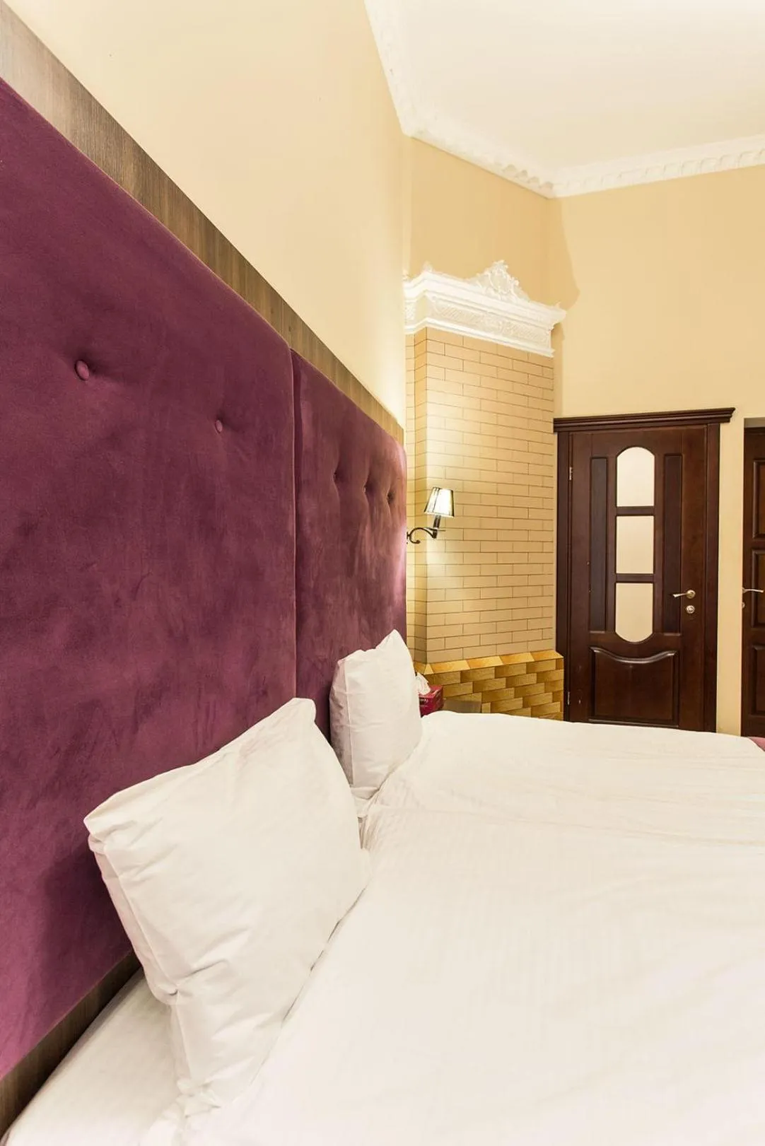 Bed in Hotel Baron