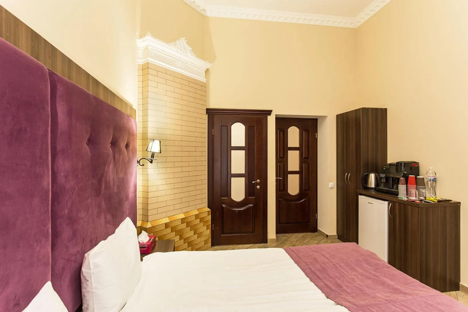 Bed in Hotel Baron