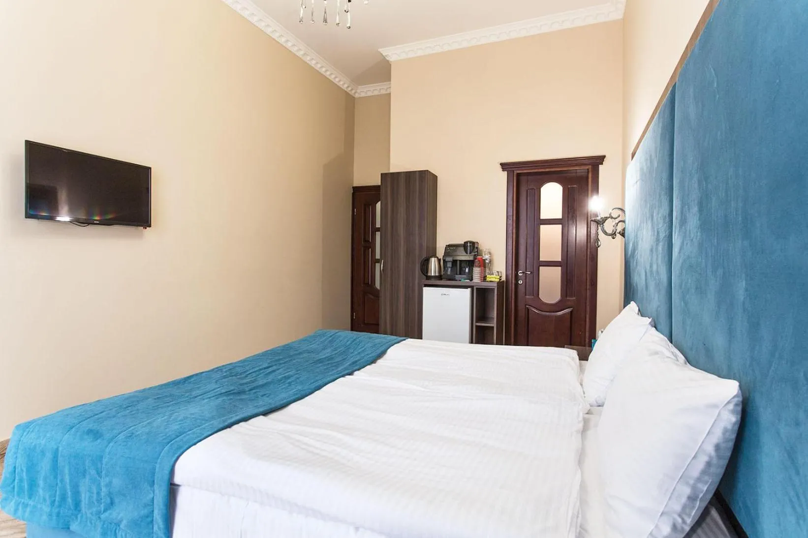 Bed in Hotel Baron