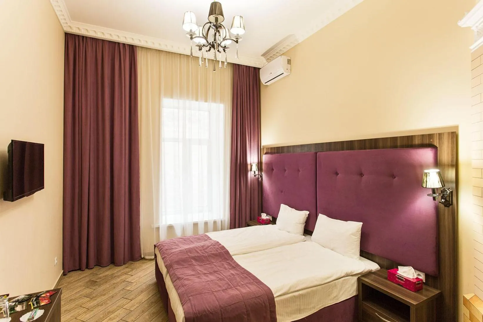 Photo of the whole room, Bed in Hotel Baron