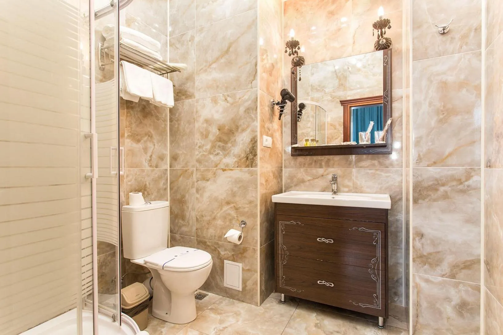 Bathroom in Hotel Baron