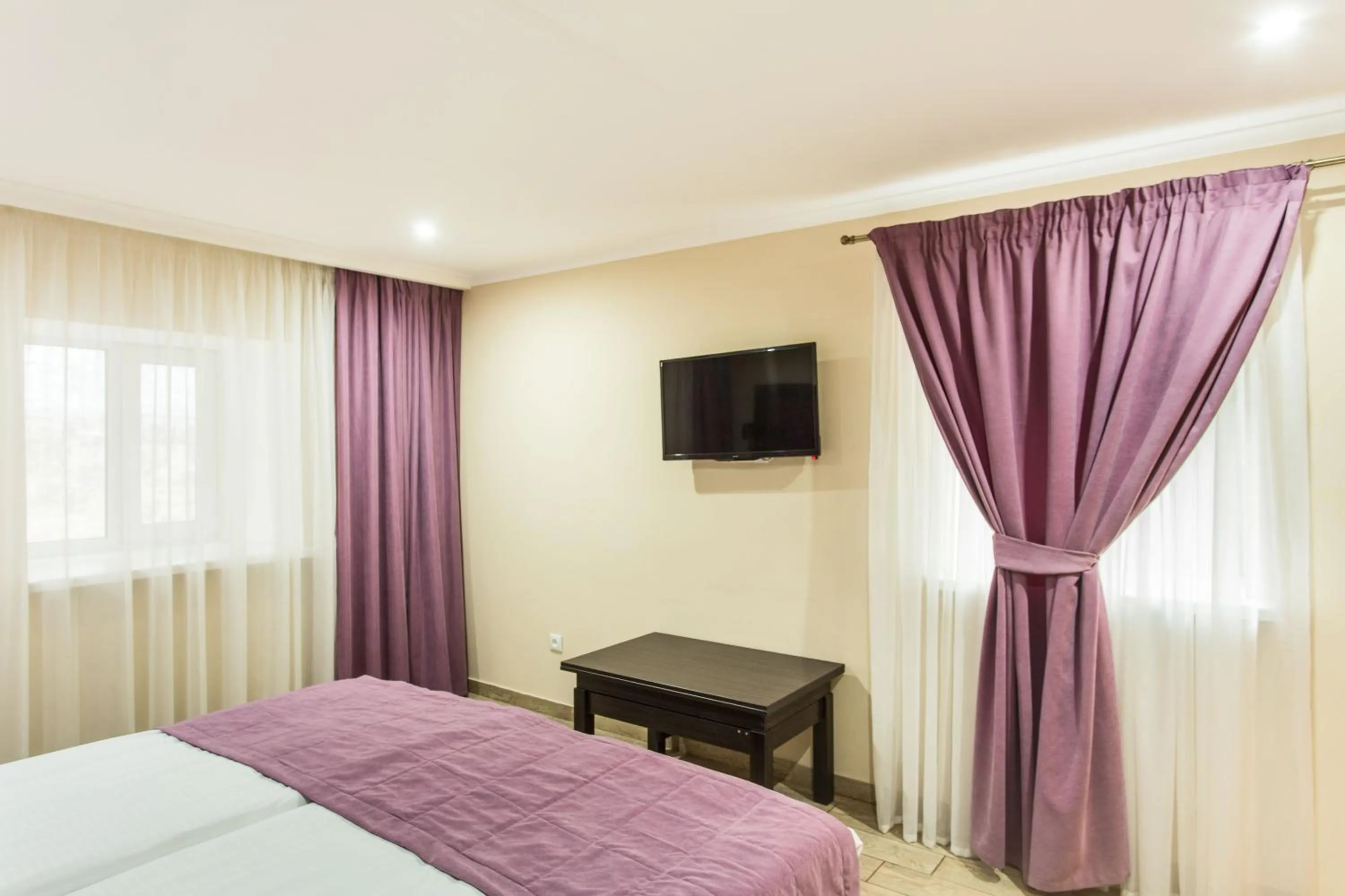 Photo of the whole room, Bed in Hotel Baron