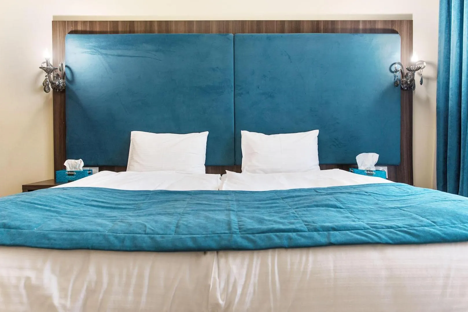 Bed in Hotel Baron