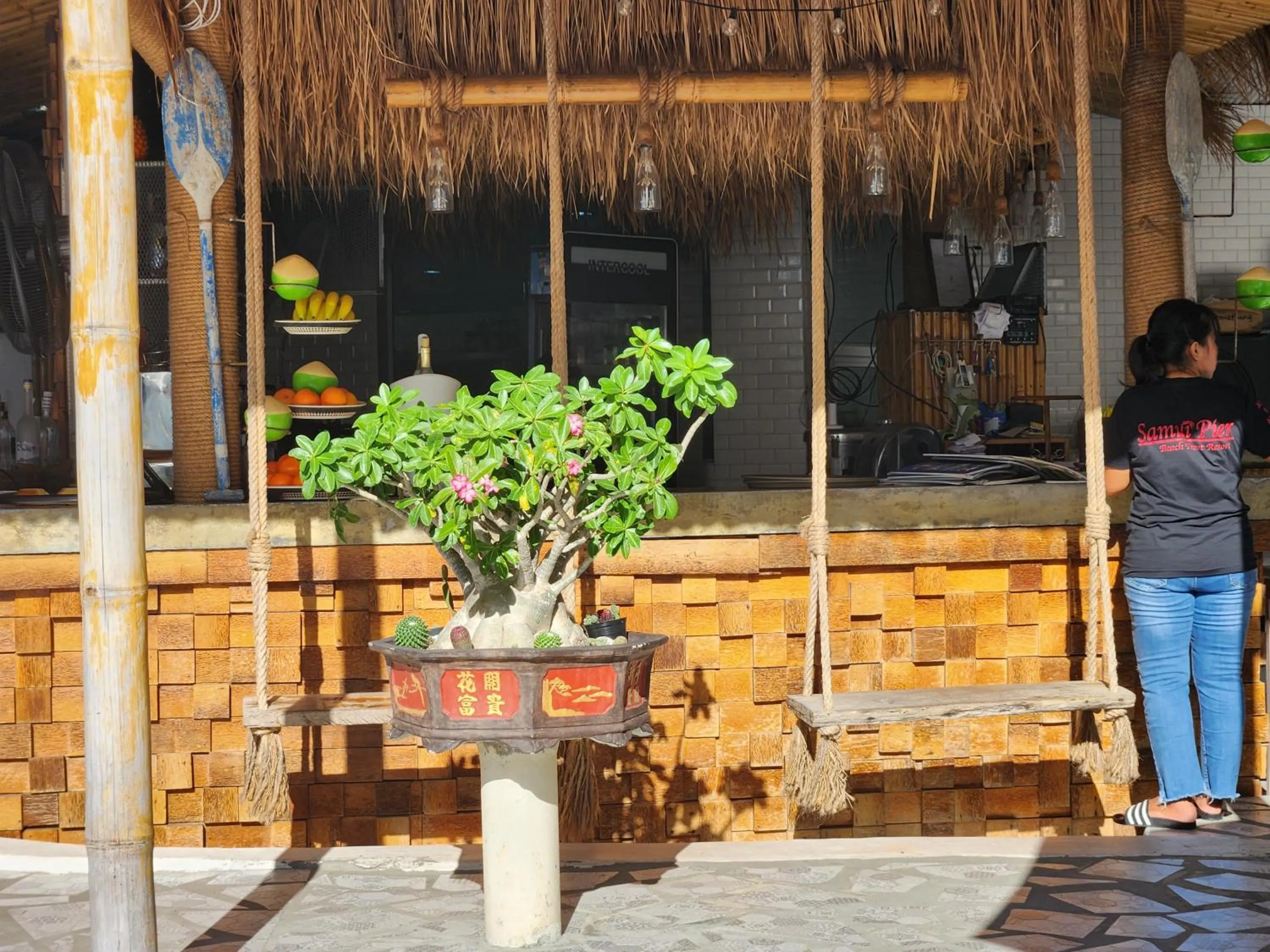 Restaurant/places to eat in Samui Pier Beach Front & Resort