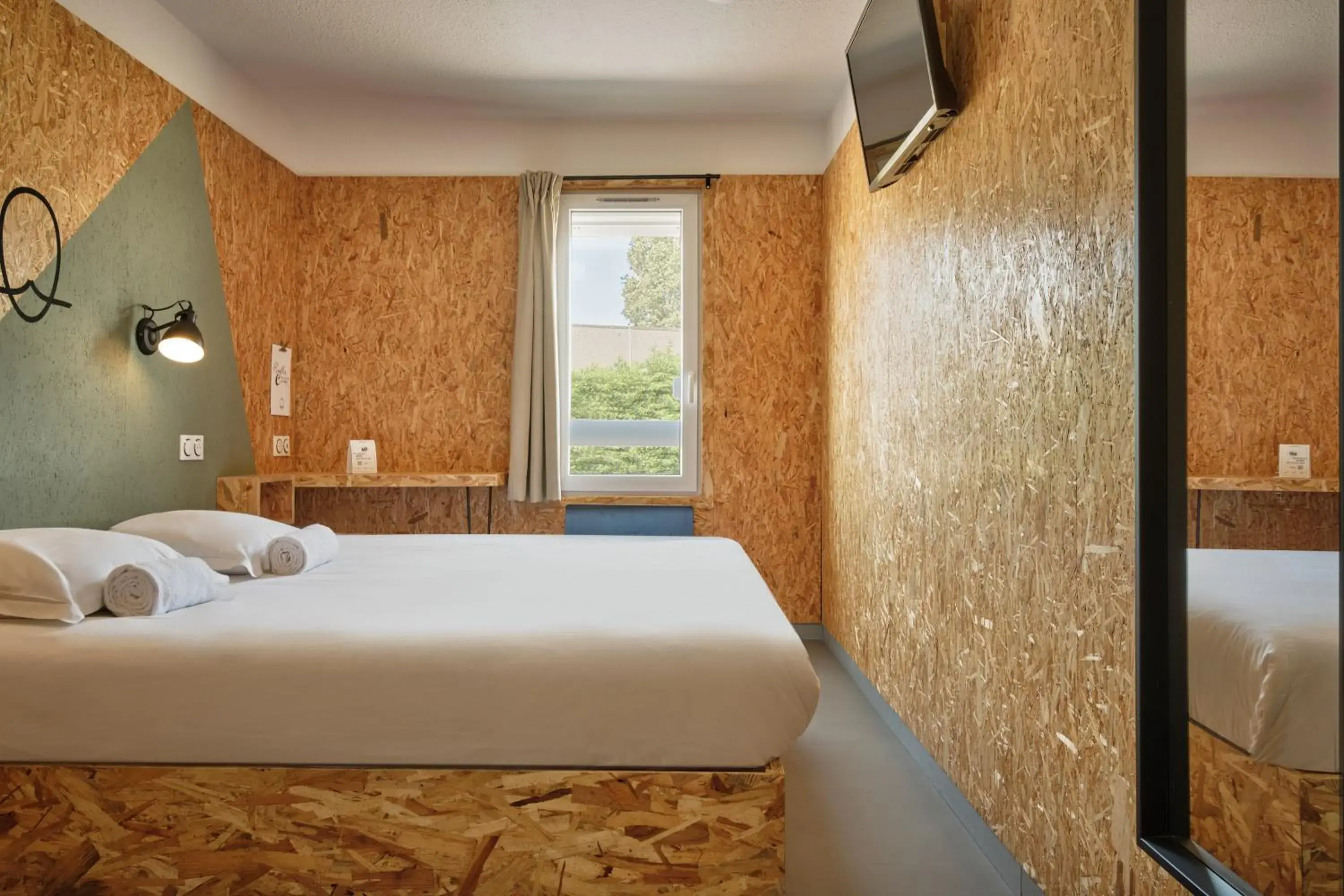 Superior Double Room in The Originals Access, Hôtel Moustache, Seclin Superior Double Room in The Originals Access, Hôtel Moustache, Seclin