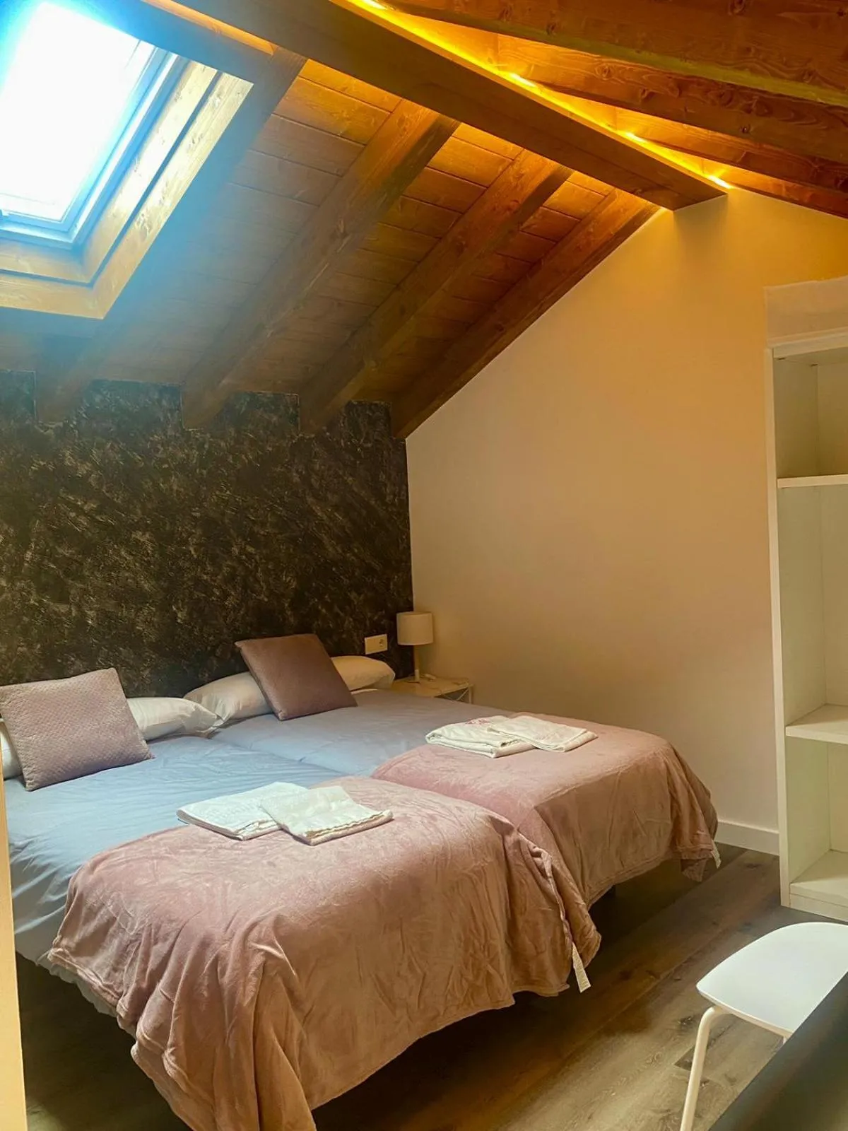 Bedroom, Bed in Casa de Campo Cruz de Pedra