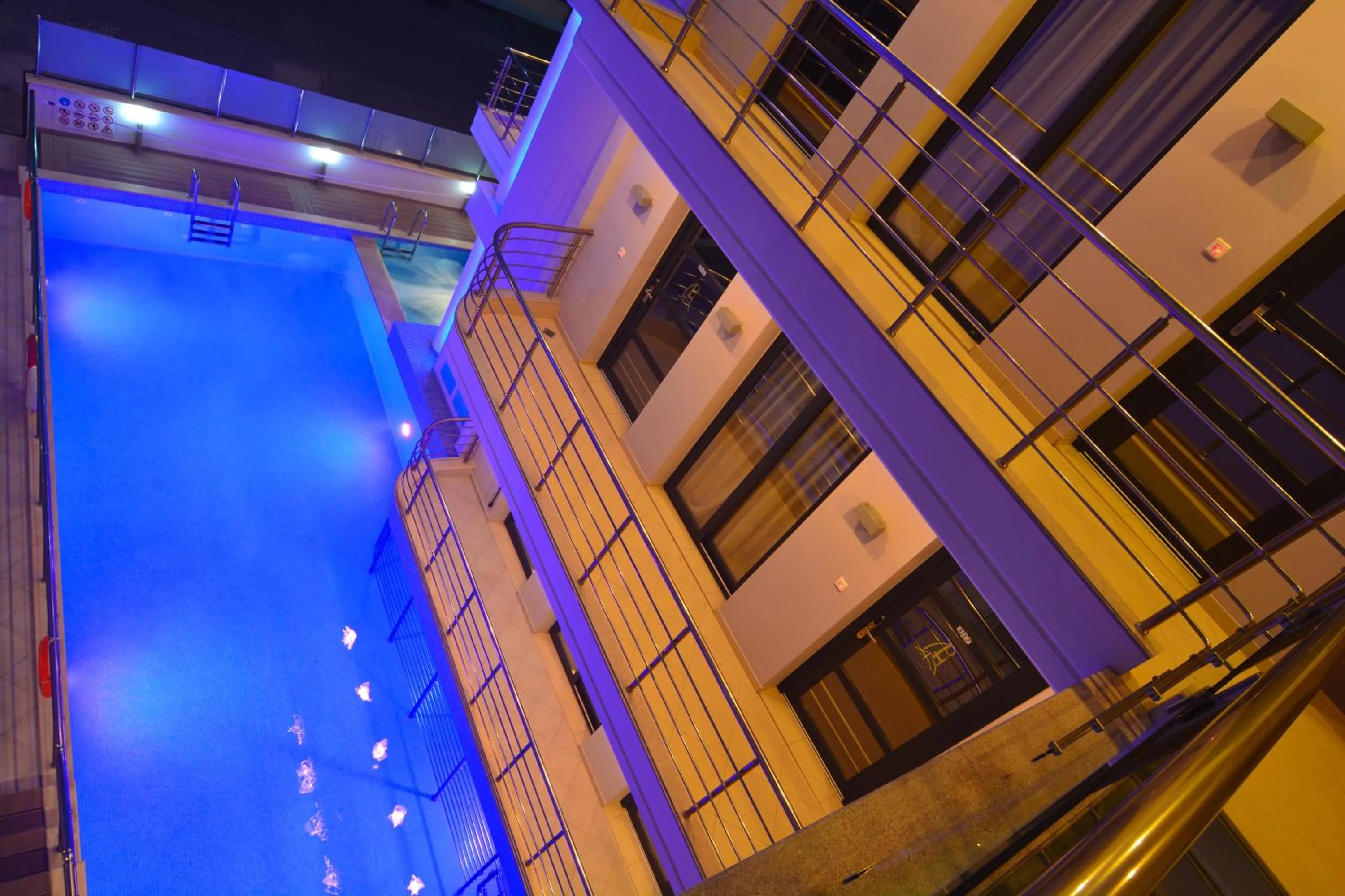 Night in Panorama Inn Hotel