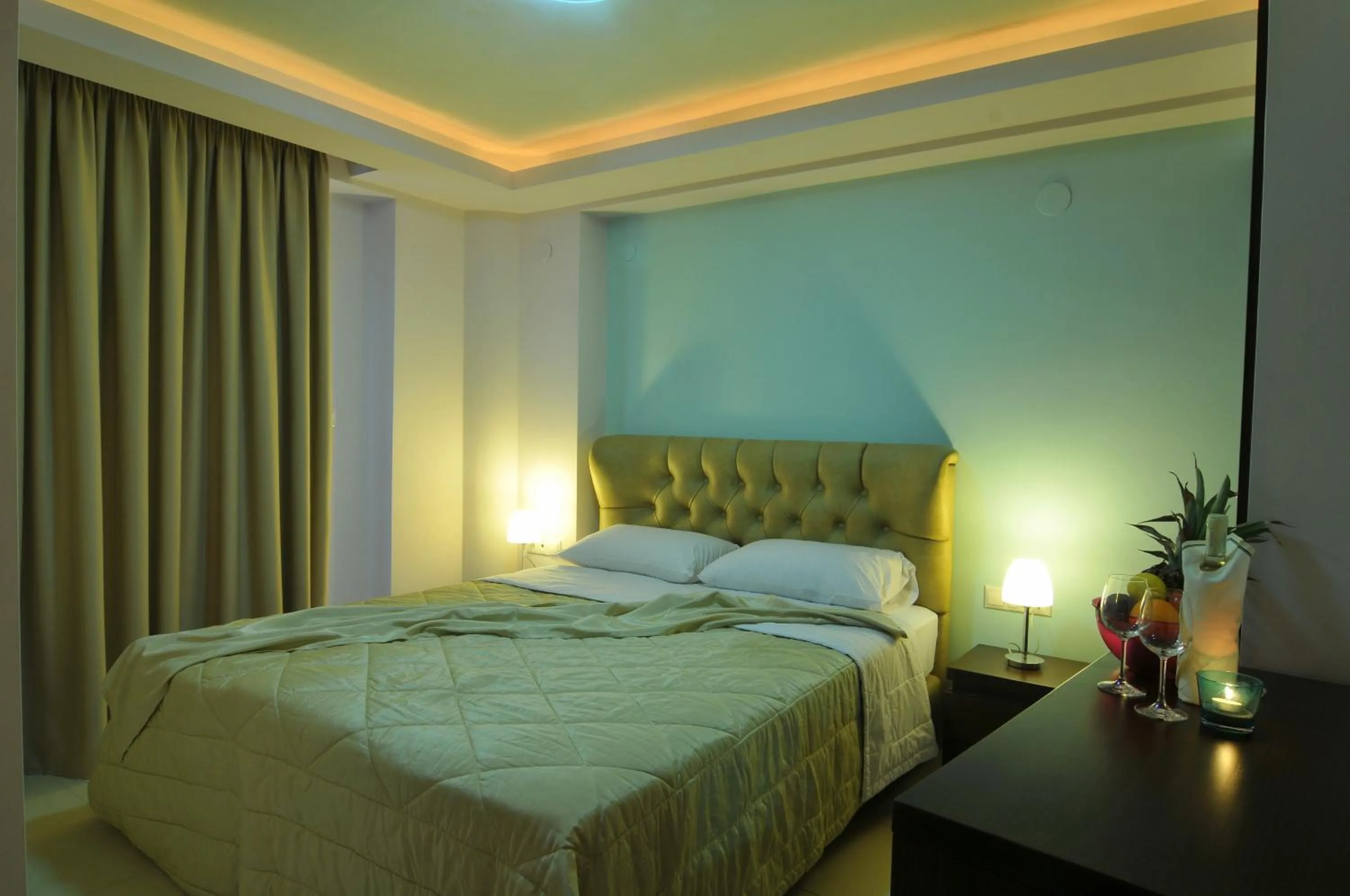 Bedroom, Bed in Panorama Inn Hotel