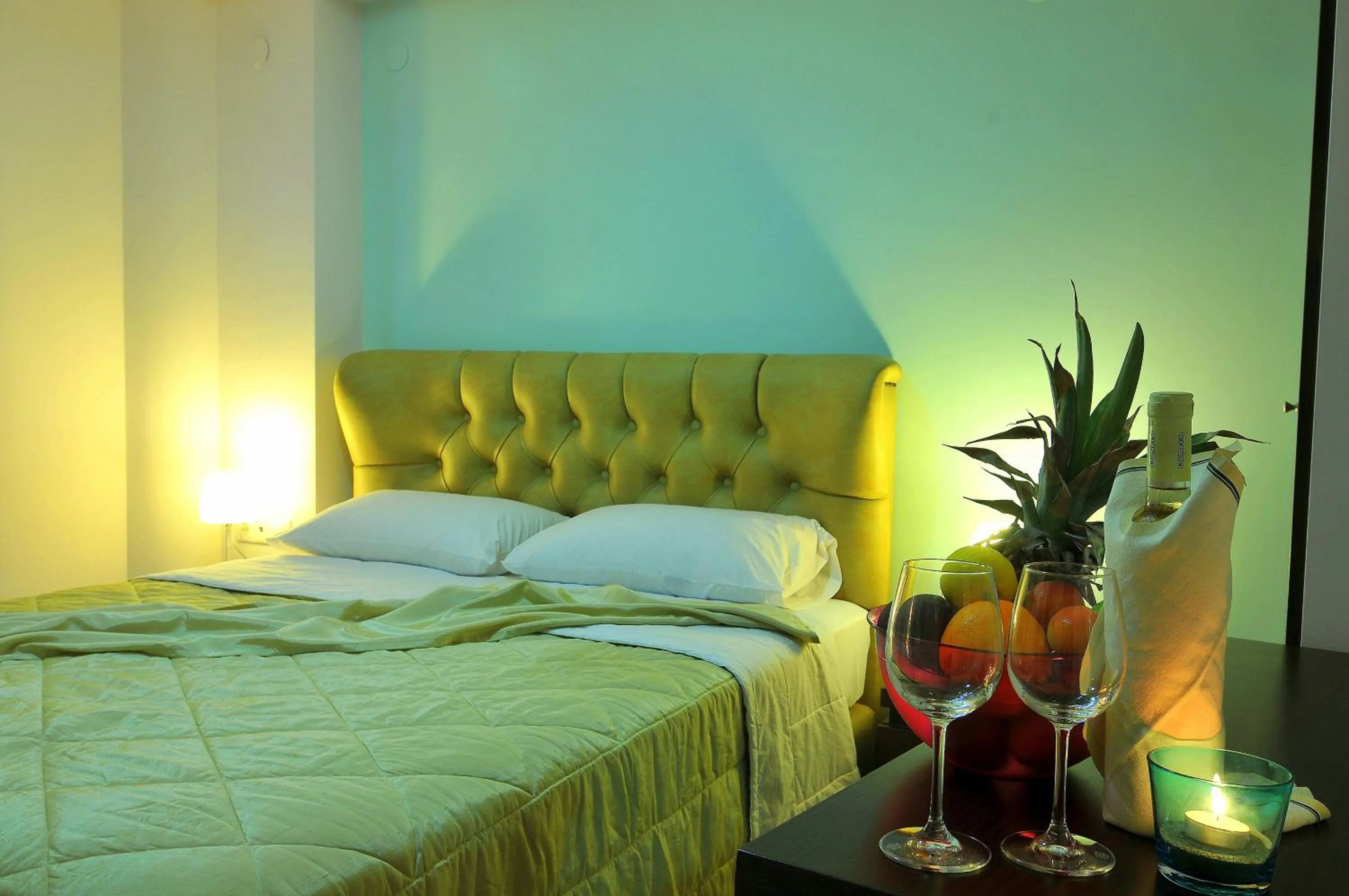 Bedroom, Bed in Panorama Inn Hotel