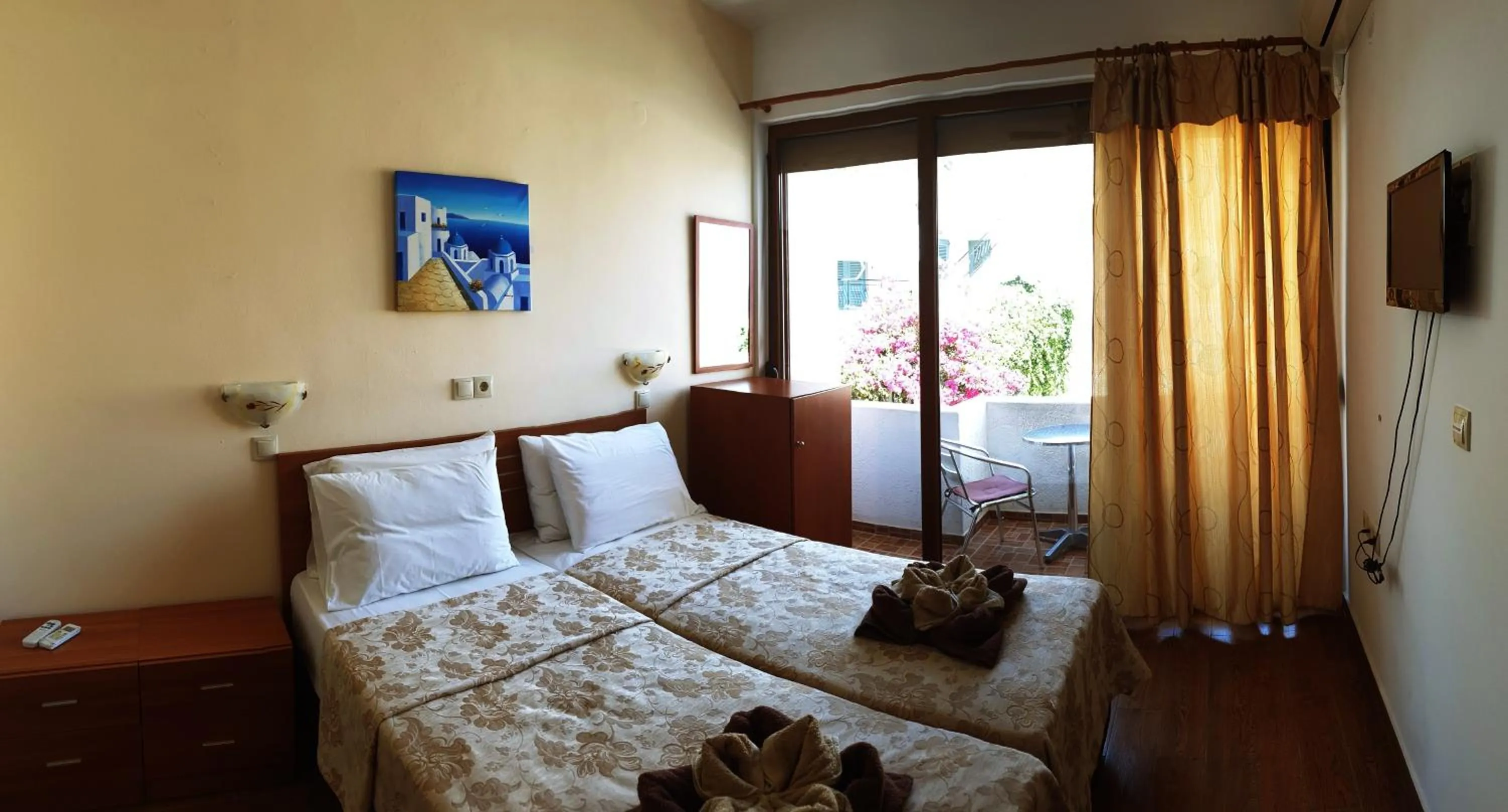 Bedroom, Bed in Apollo Studios