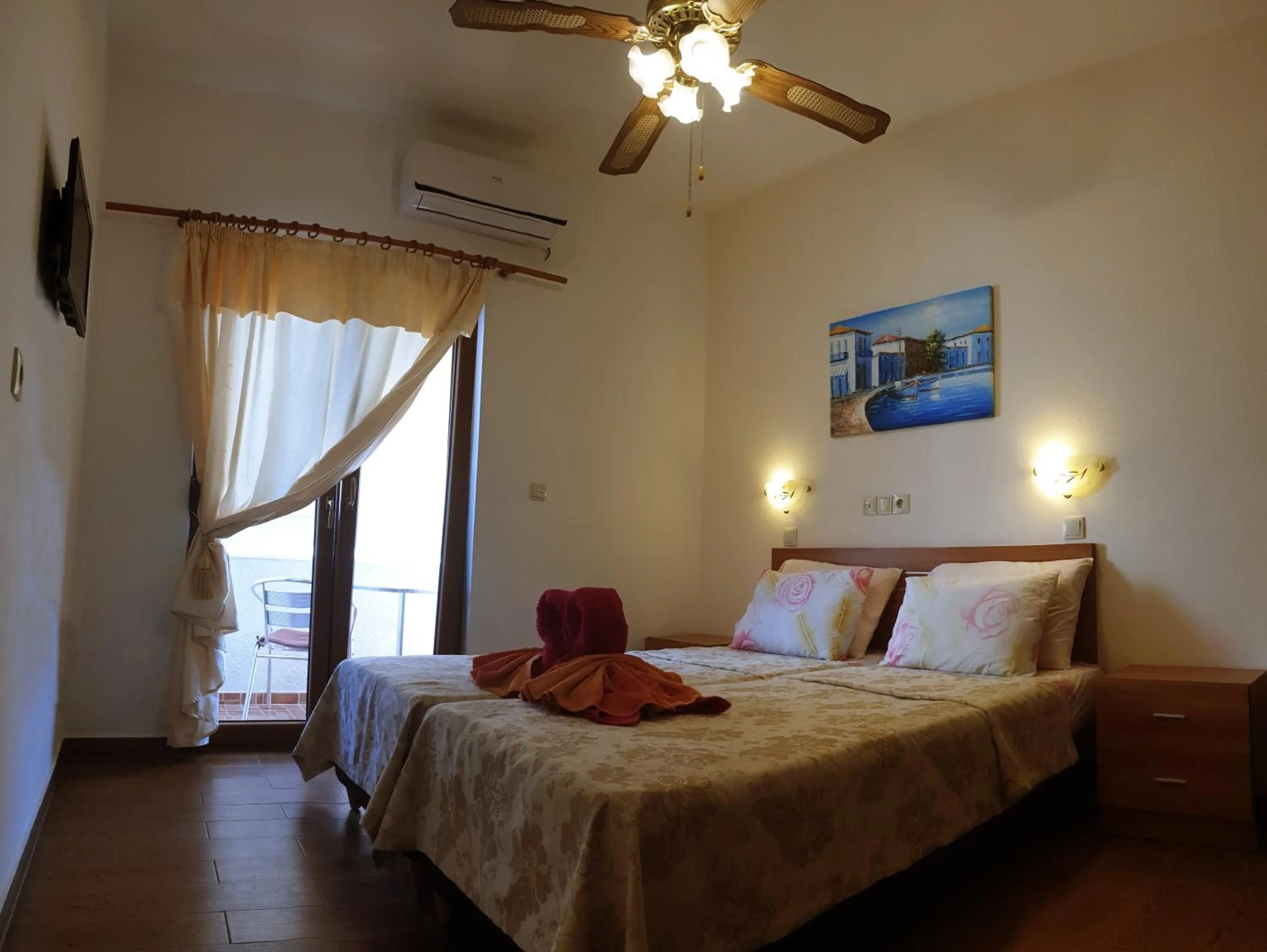 Bedroom, Bed in Apollo Studios