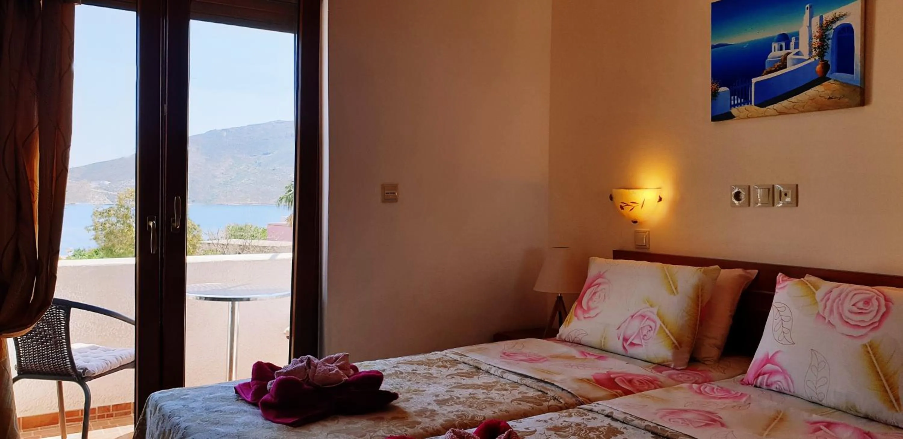 Bedroom, Bed in Apollo Studios