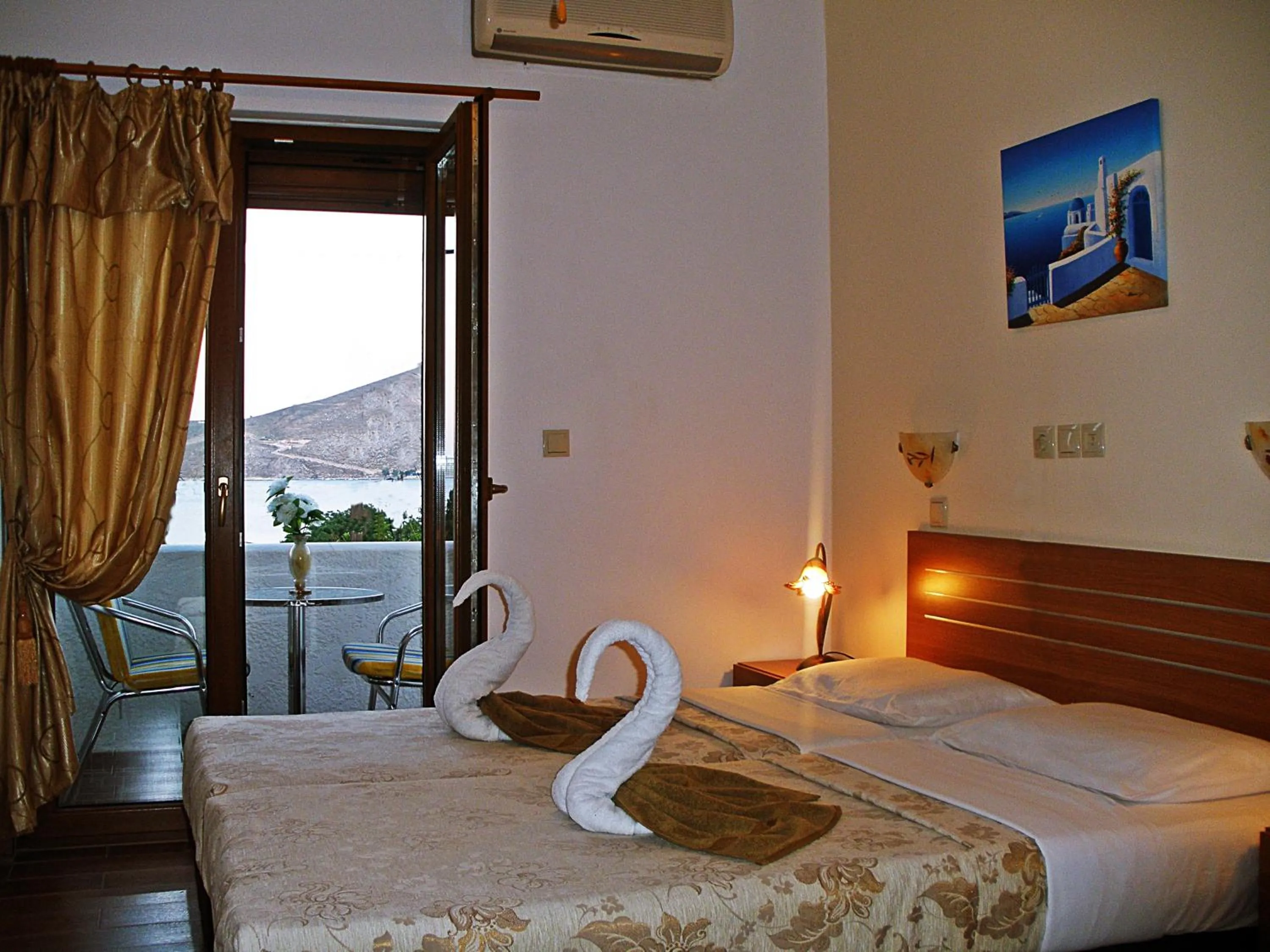 Bedroom, Bed in Apollo Studios