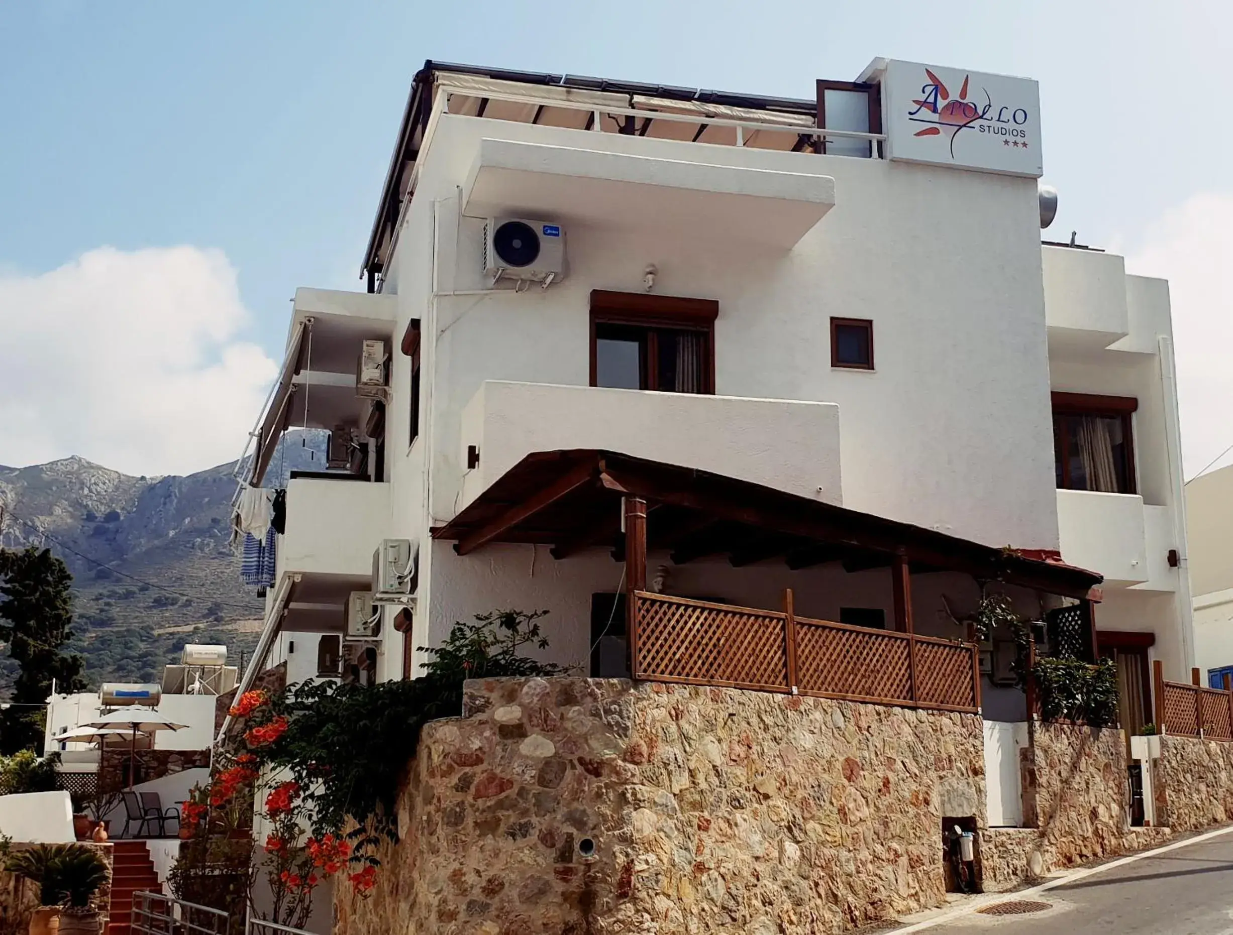 Property building in Apollo Studios Property building in Apollo Studios