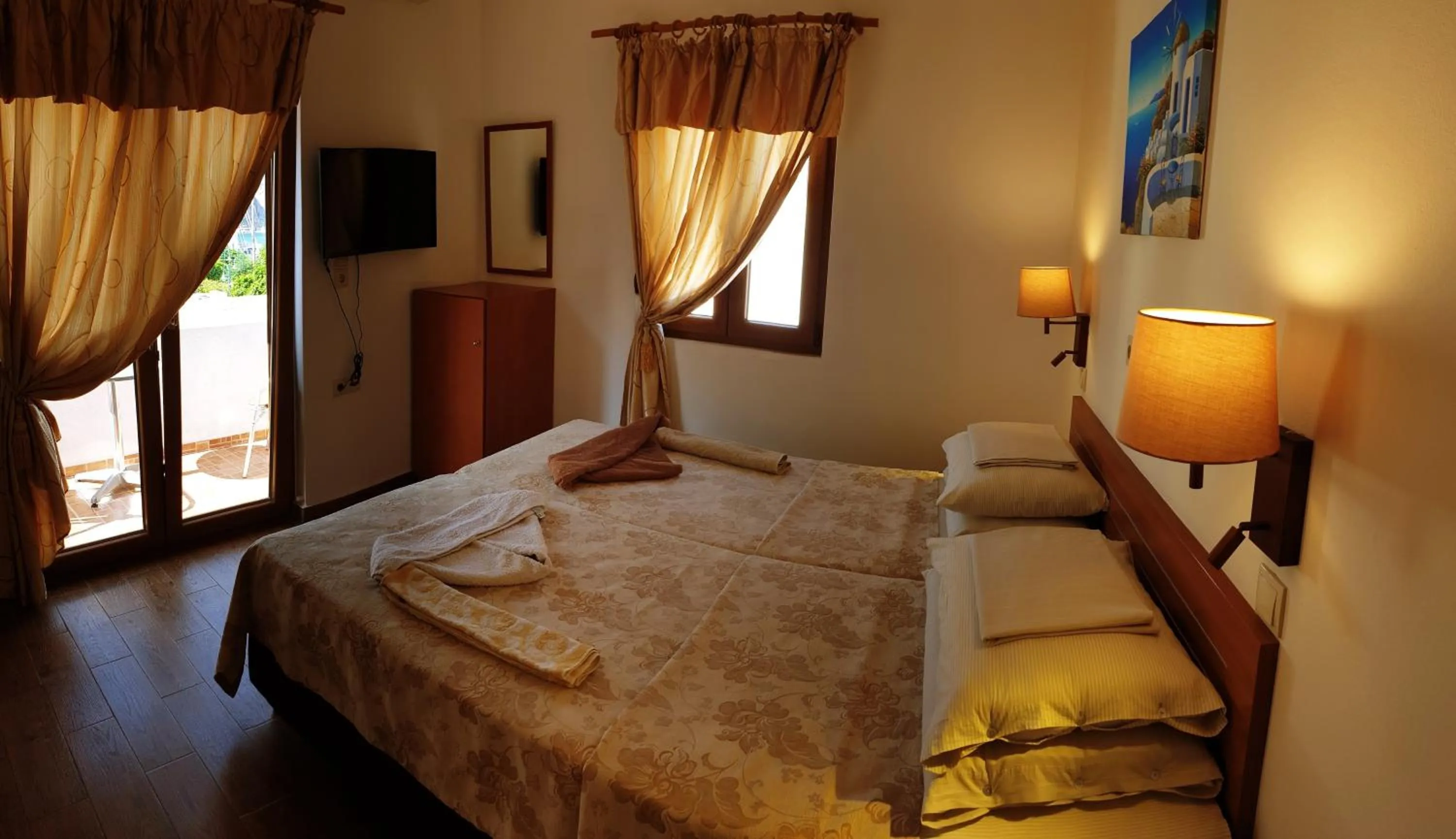 Bedroom, Bed in Apollo Studios