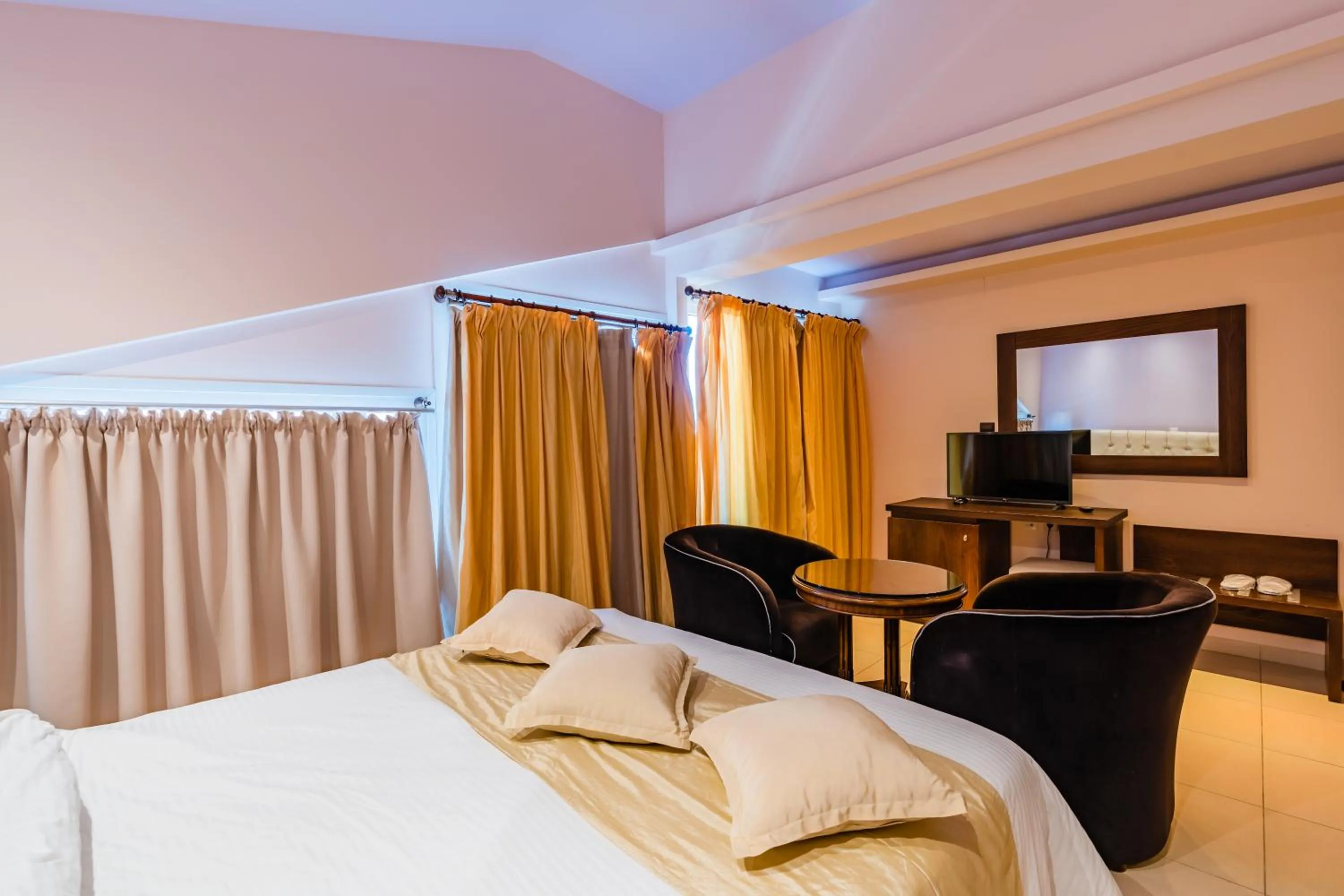 Bed in Panorama Hotel