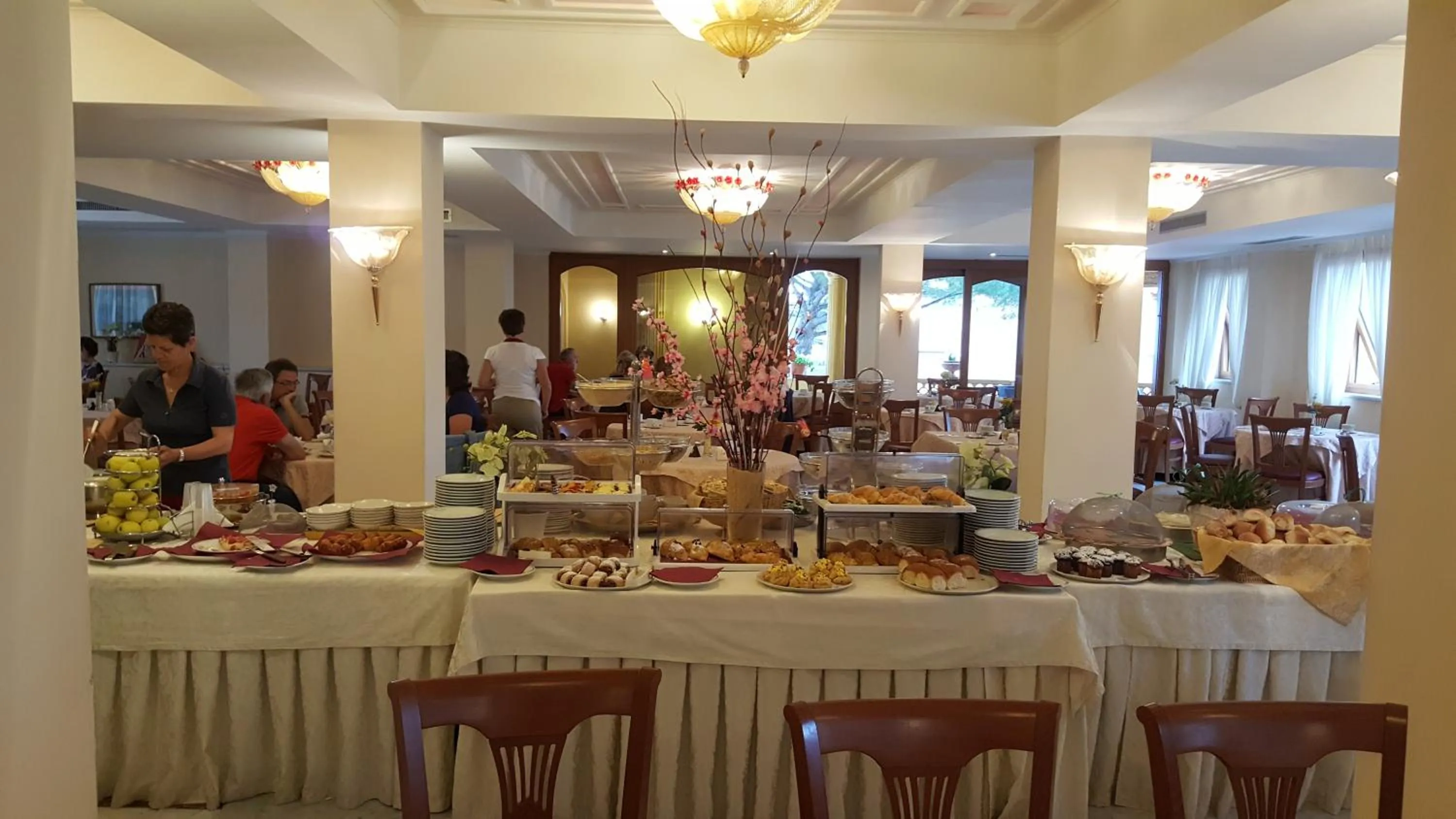 Buffet breakfast in Hotel Villa Igea