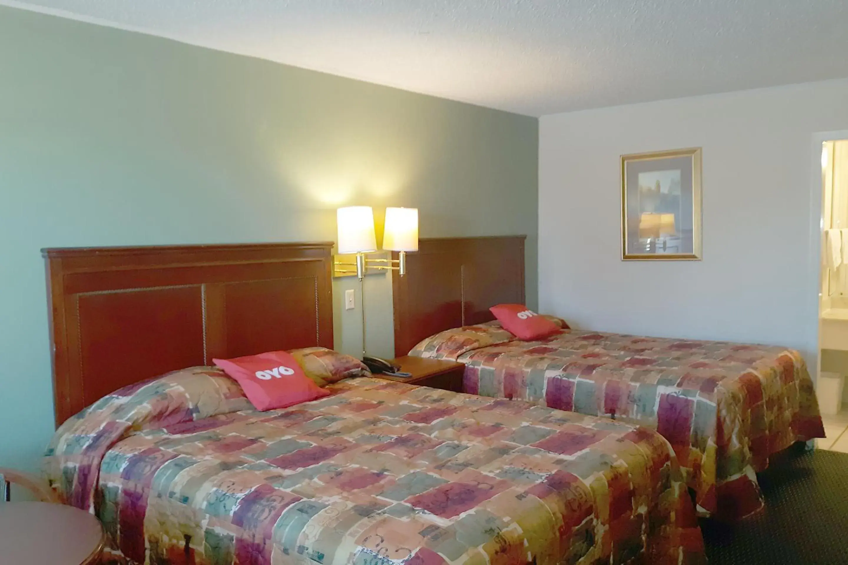 Bedroom, Bed in Rest Inn - Extended Stay, I-40 Airport, Wedding & Event Center