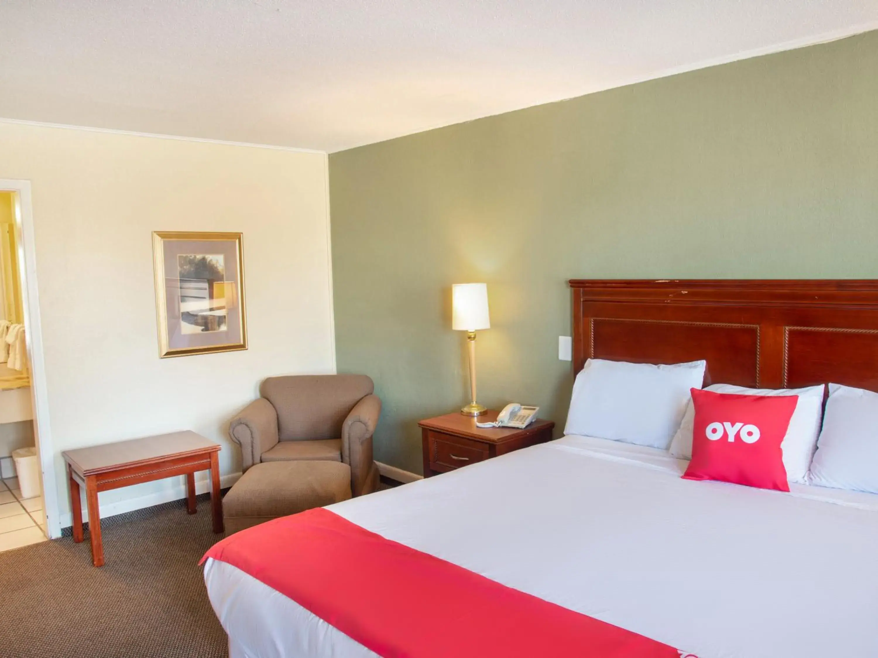 Bedroom, Bed in Rest Inn - Extended Stay, I-40 Airport, Wedding & Event Center