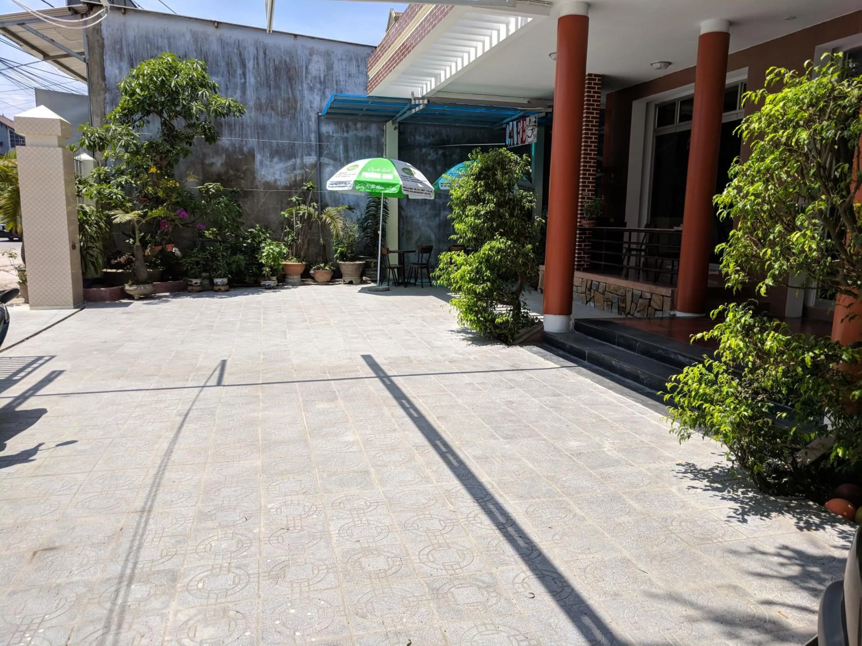 Property building in Khách sạn Đồng Dao