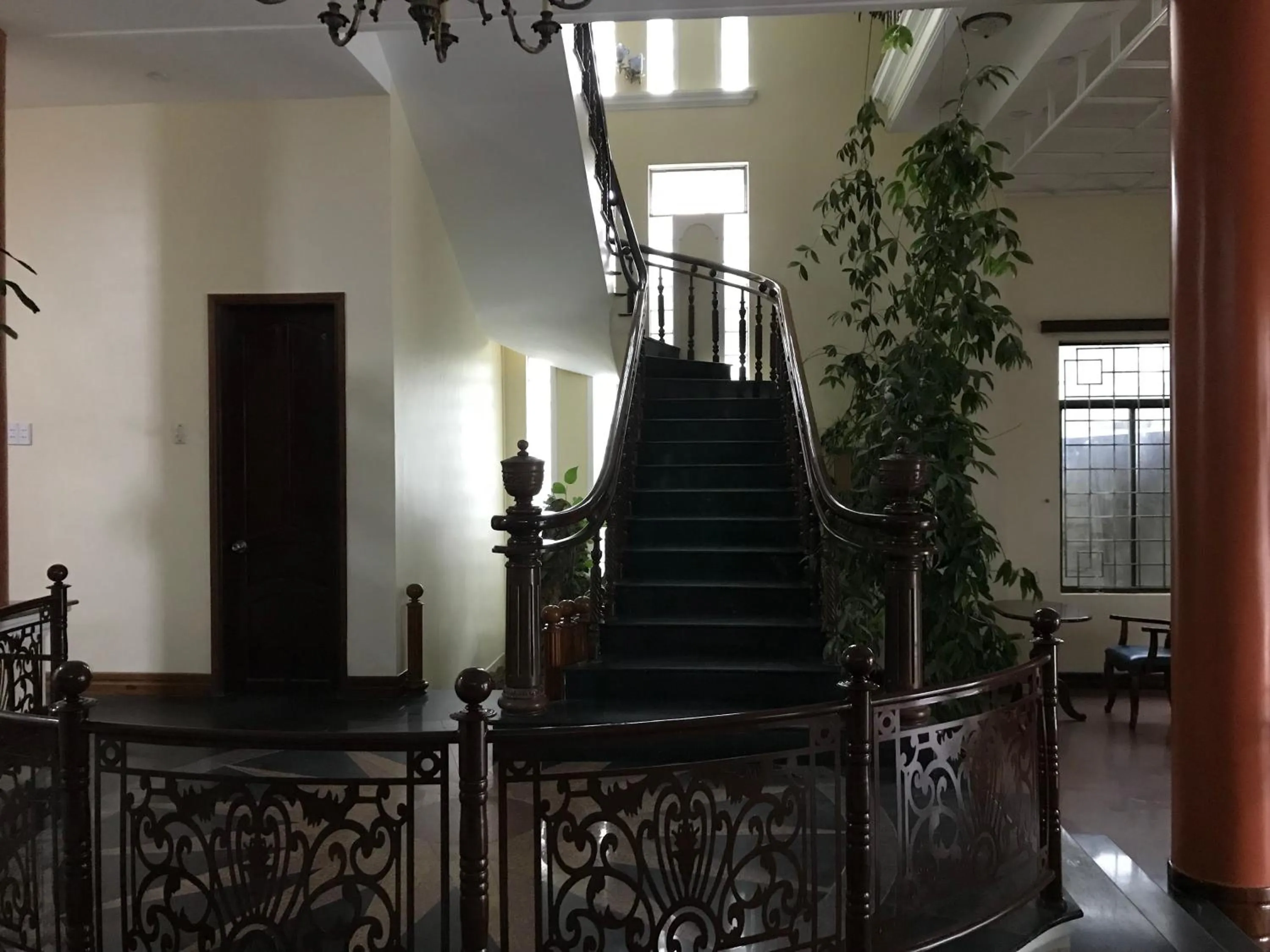 Khách sạn Đồng Dao