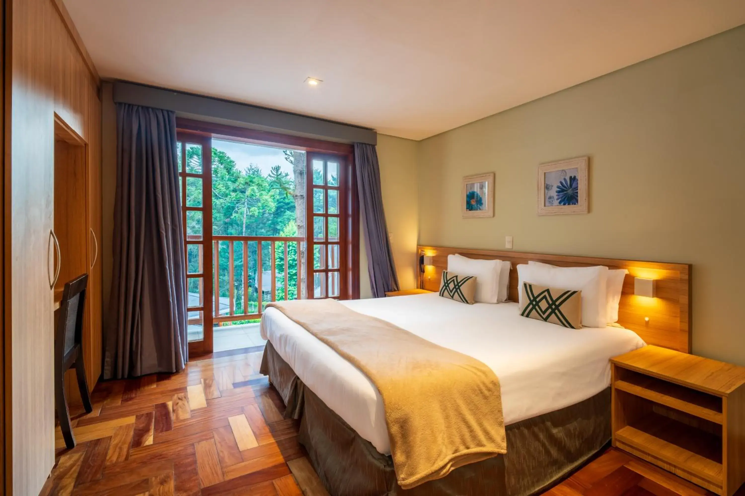 Premium Studio with Spa Bath in Pousada Campos dos Holandeses - Campos do Jordao Premium Studio with Spa Bath in Pousada Campos dos Holandeses - Campos do Jordao