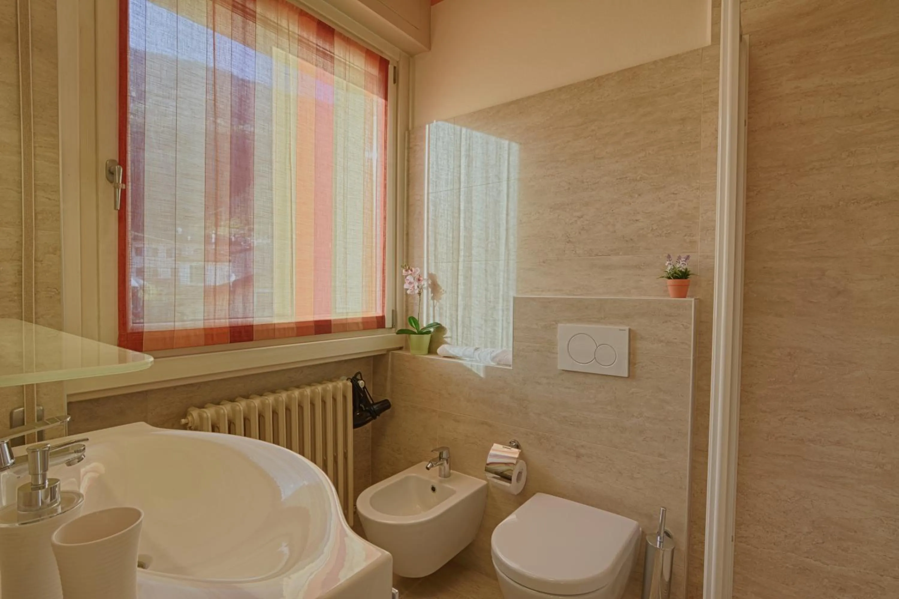 Bathroom in Hotel Europa - Sorico