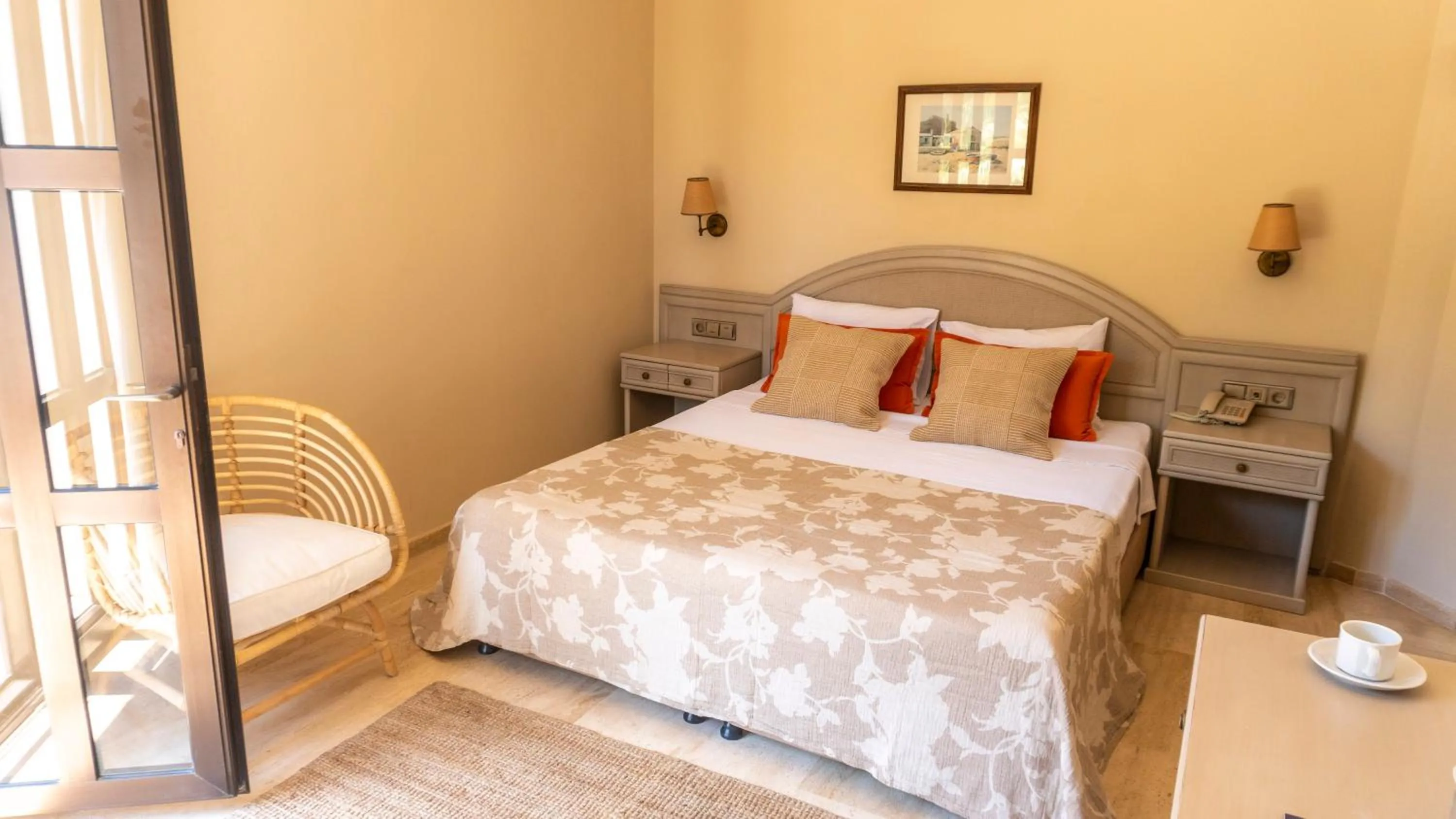 Bed in Torbahan Hotel