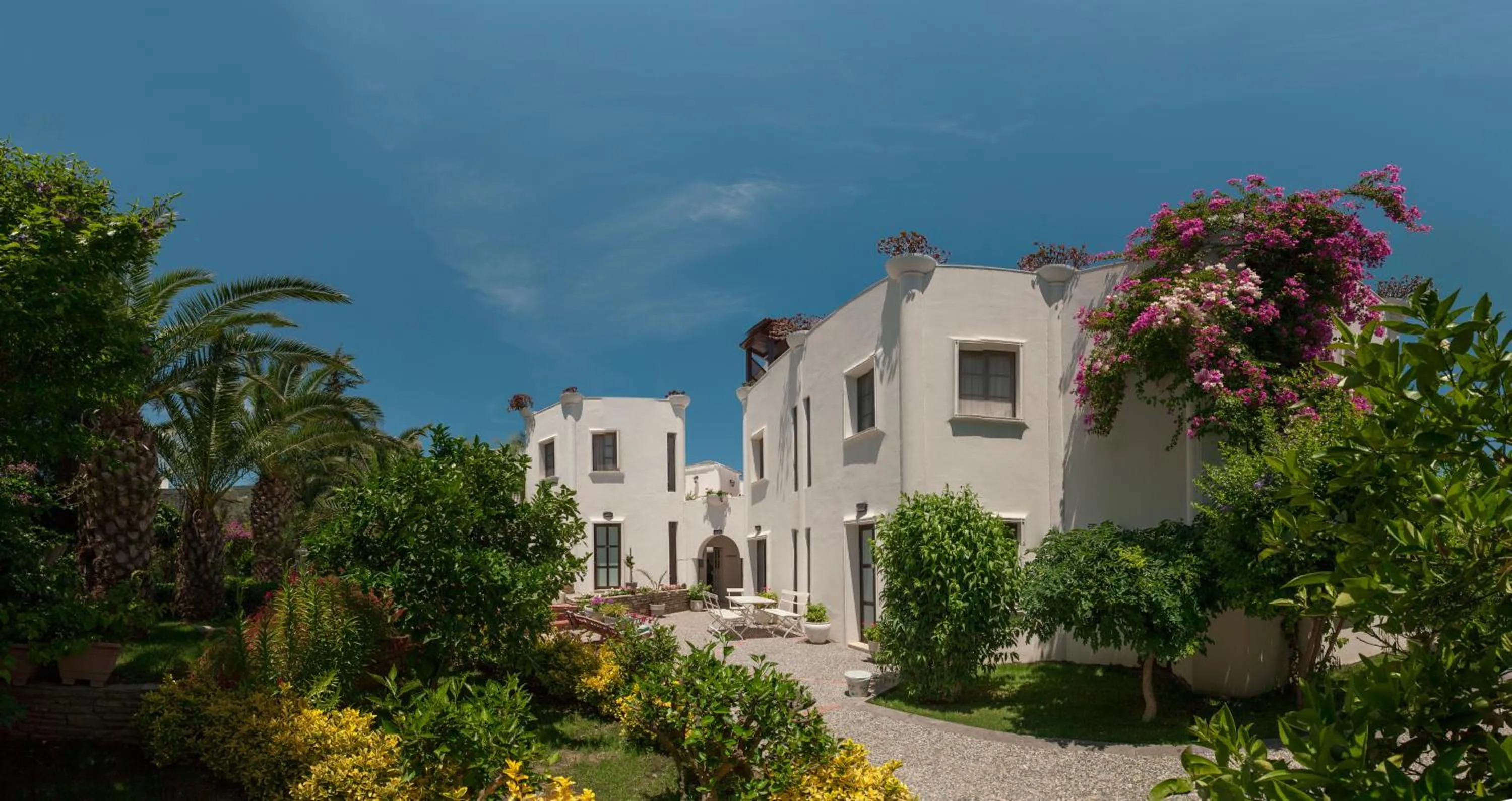 Garden in Torbahan Hotel