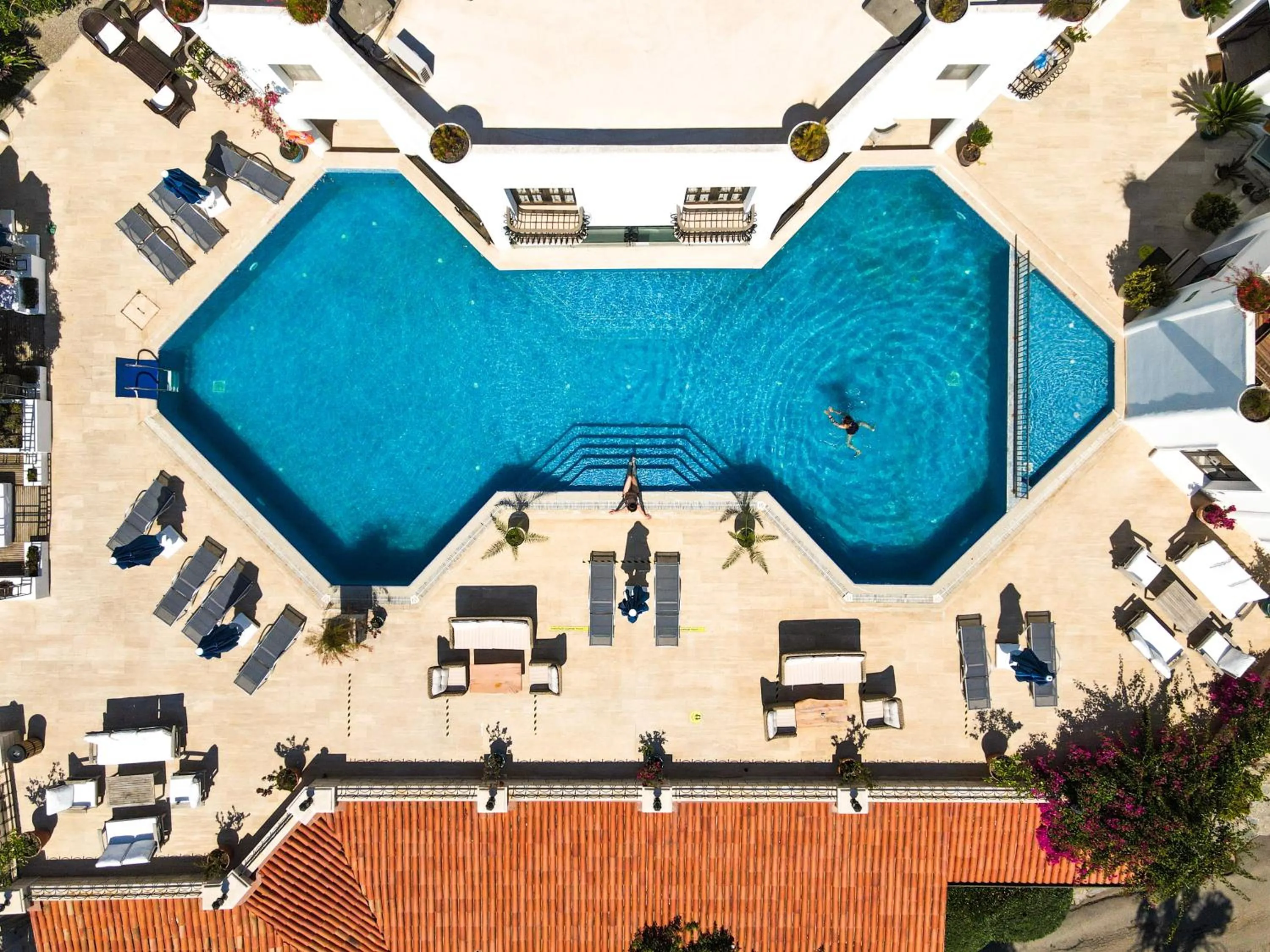 Pool view in Torbahan Hotel