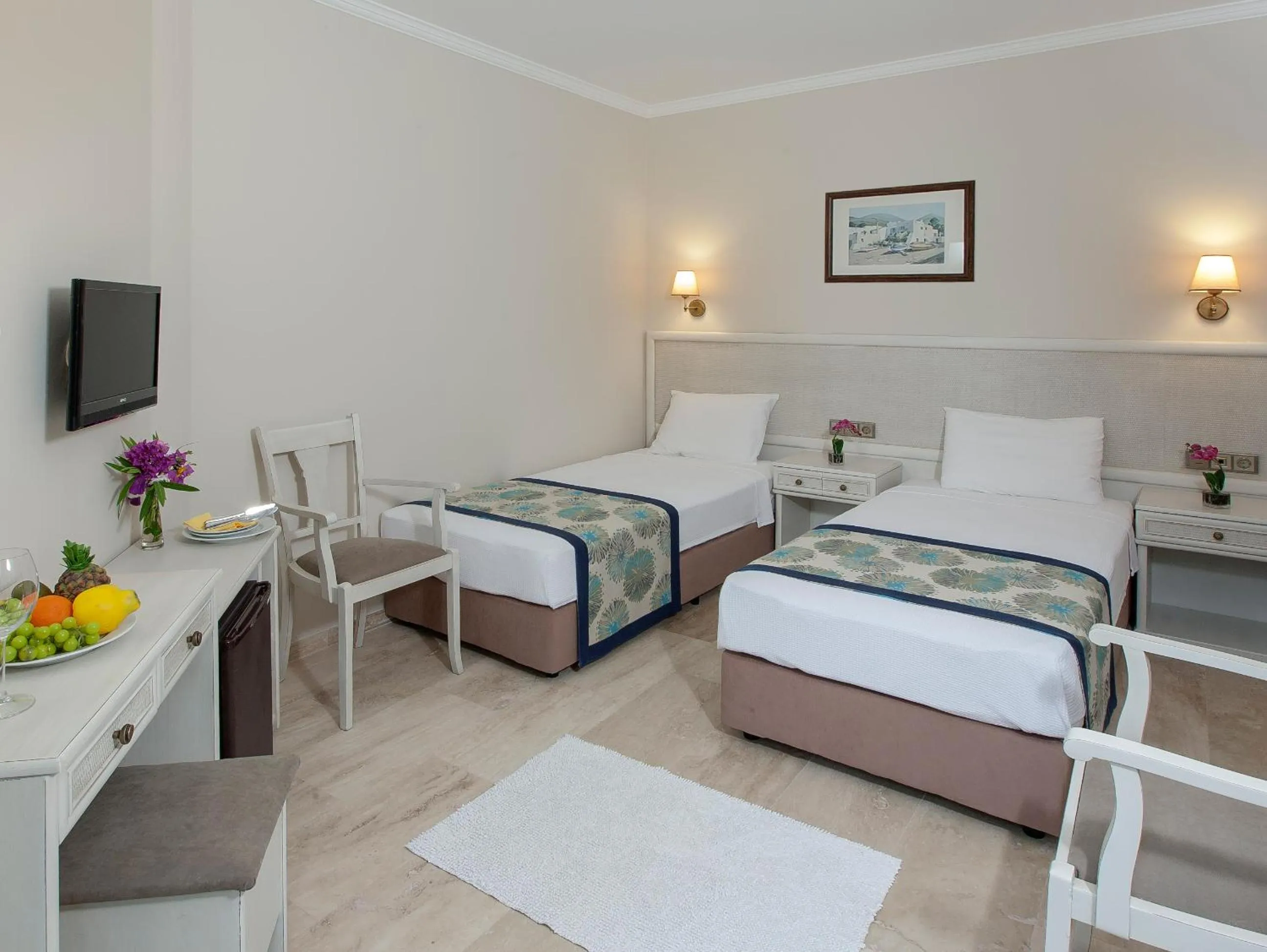 Photo of the whole room in Torbahan Hotel