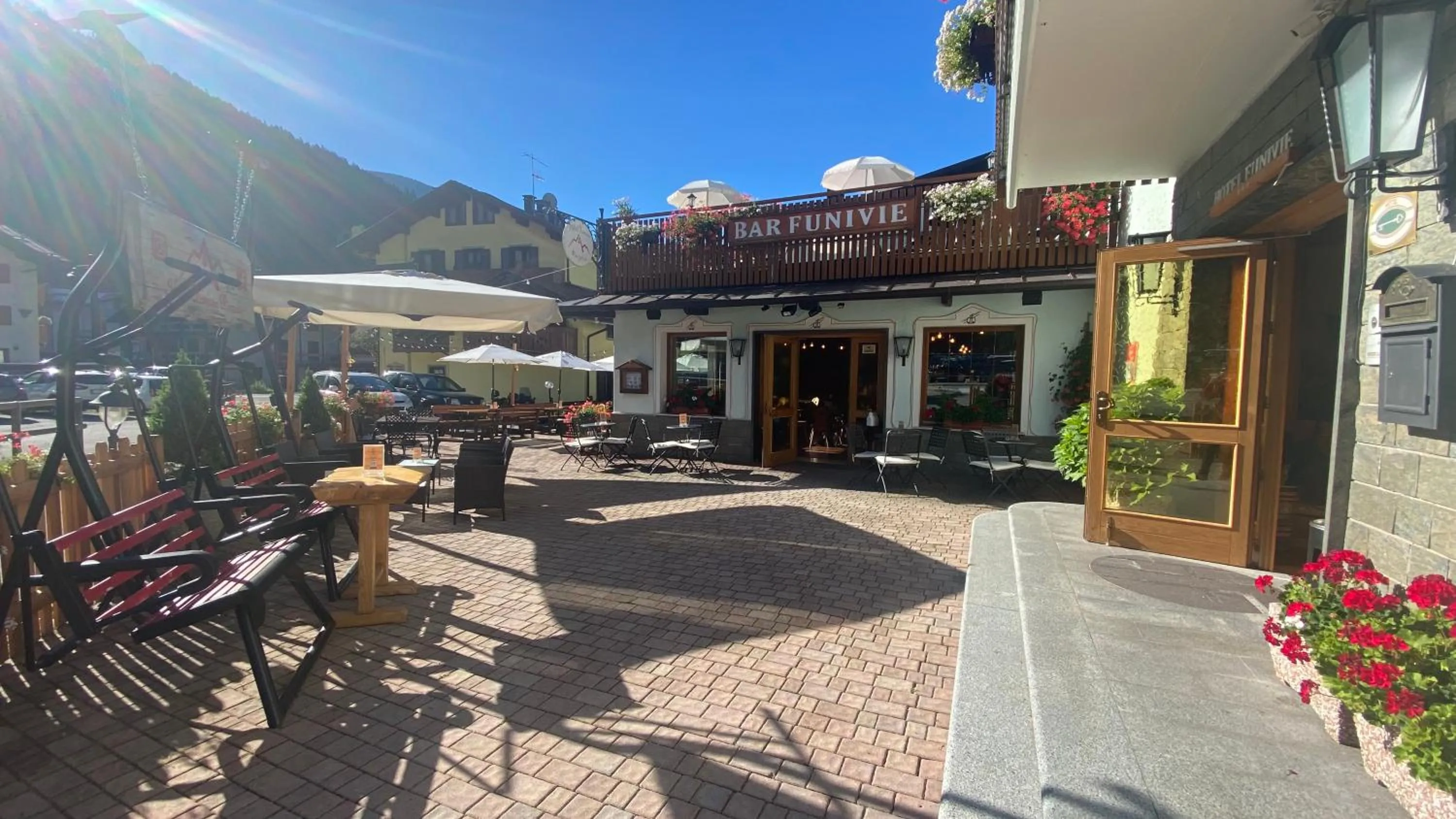 Property building in Casteluce Hotel Funivie