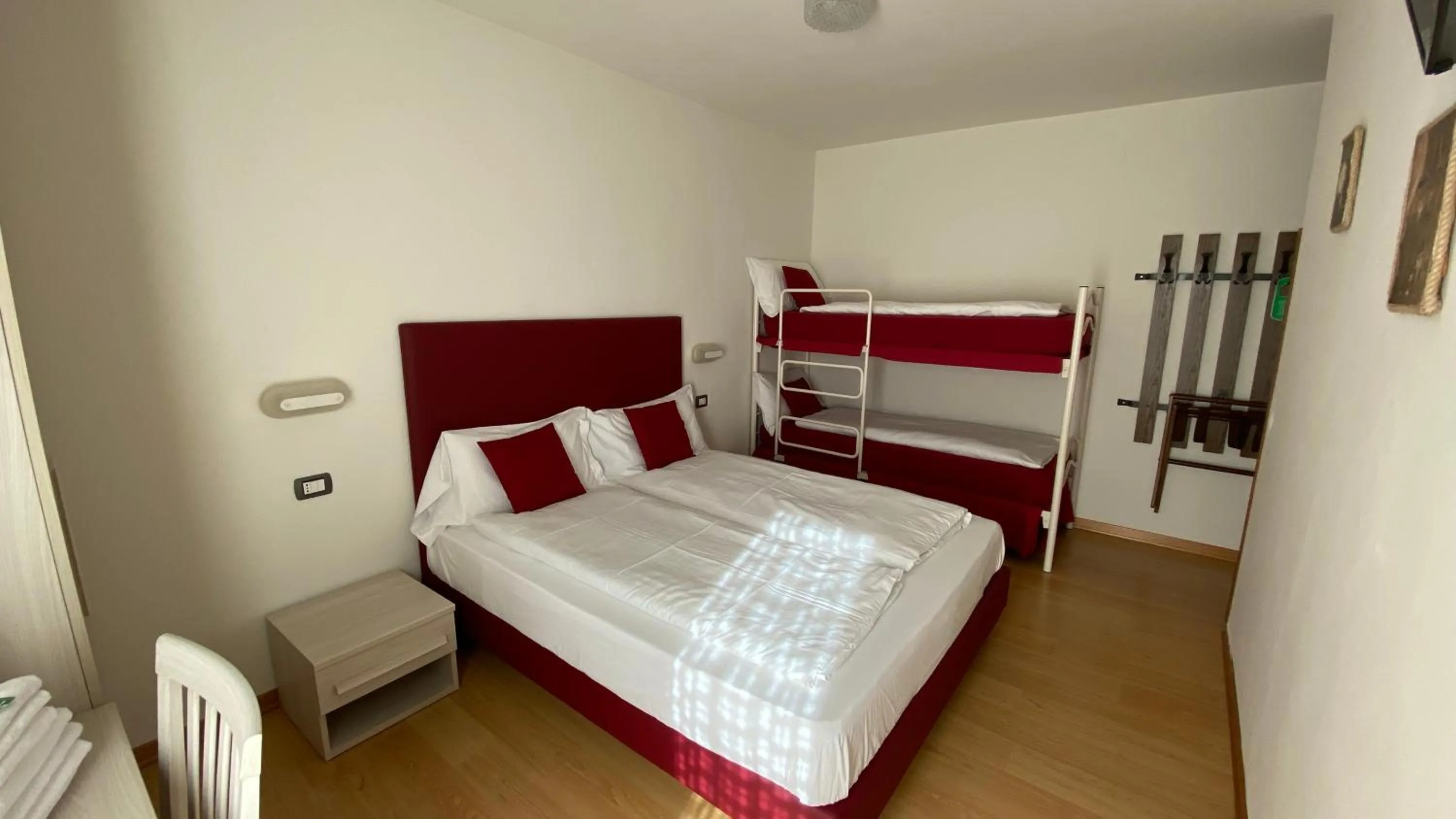 Bed in Casteluce Hotel Funivie