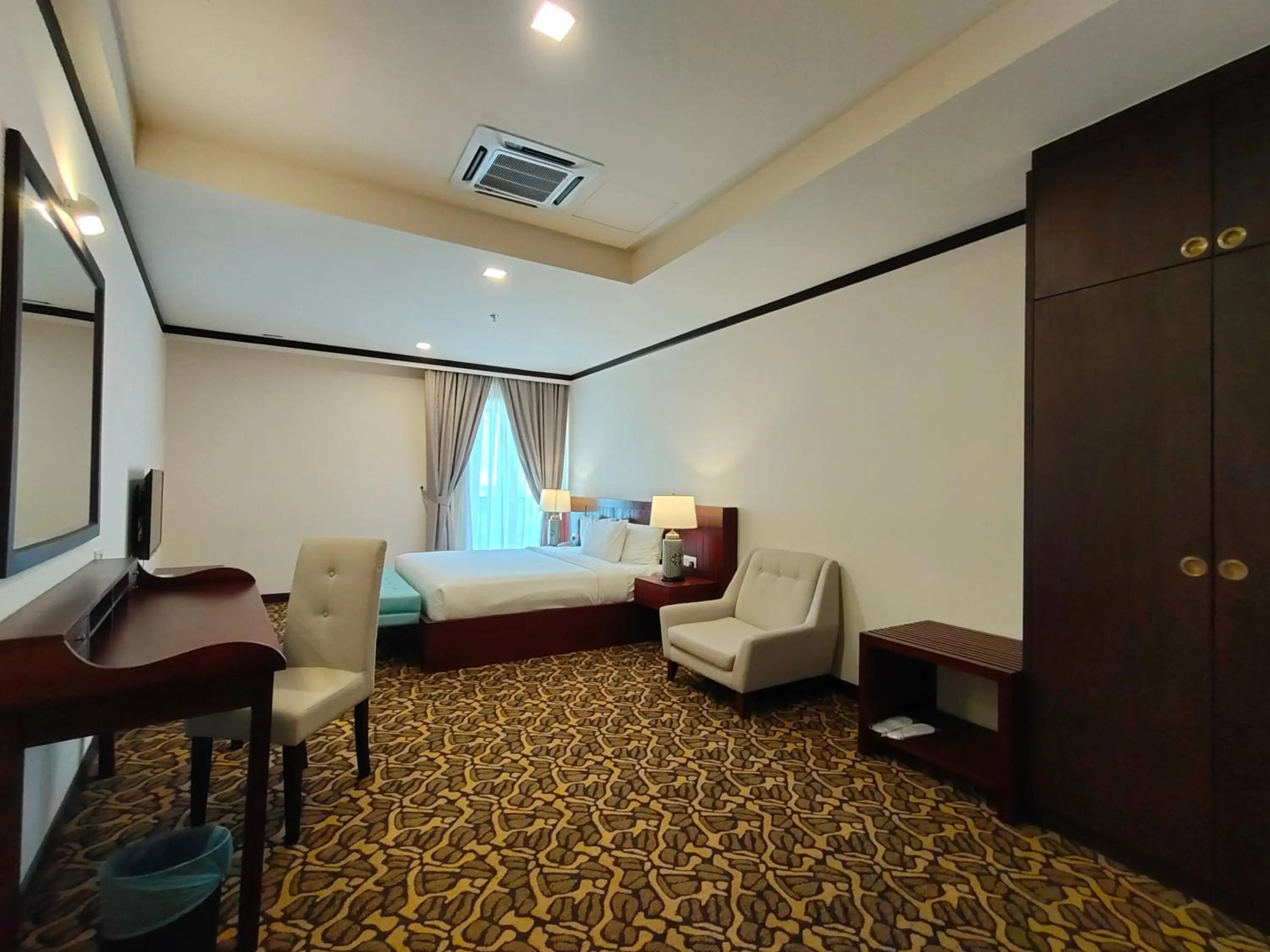 Bedroom, Bed in Riviera Suites Melaka