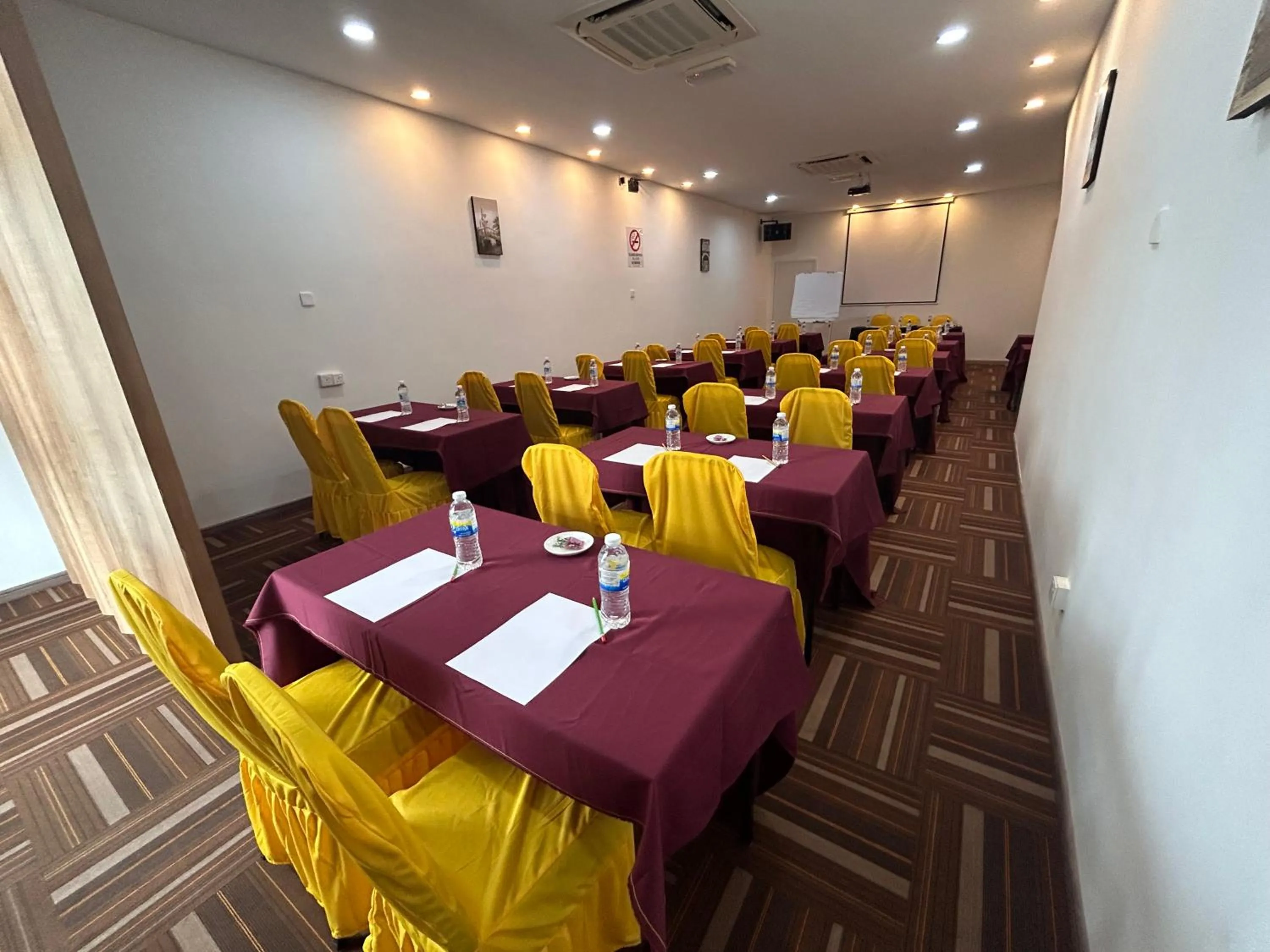 Meeting/conference room in Riviera Suites Melaka