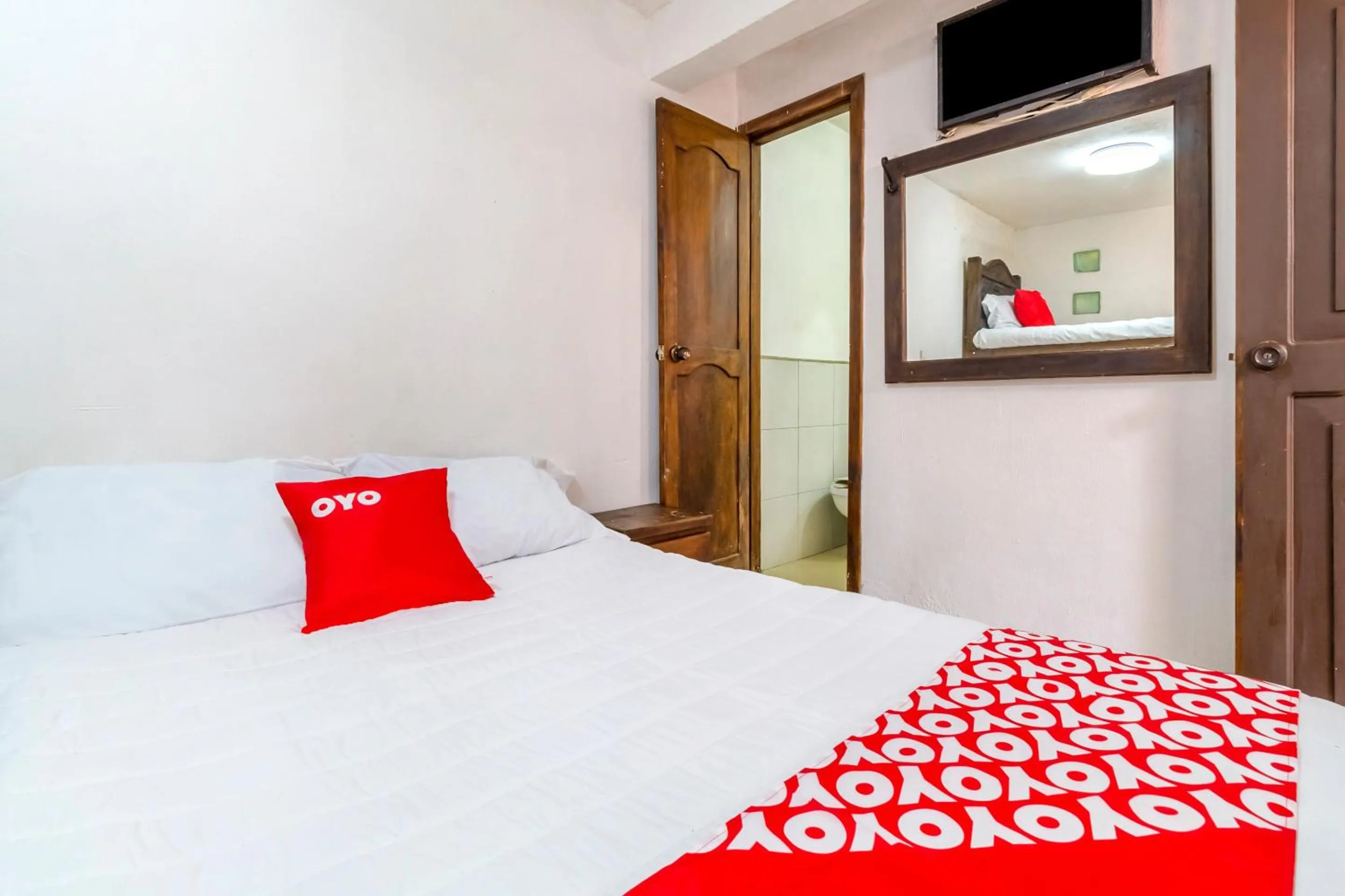 Bedroom, Bed in OYO Hotel Punta Guadalupe, San Cristóbal de las Casas