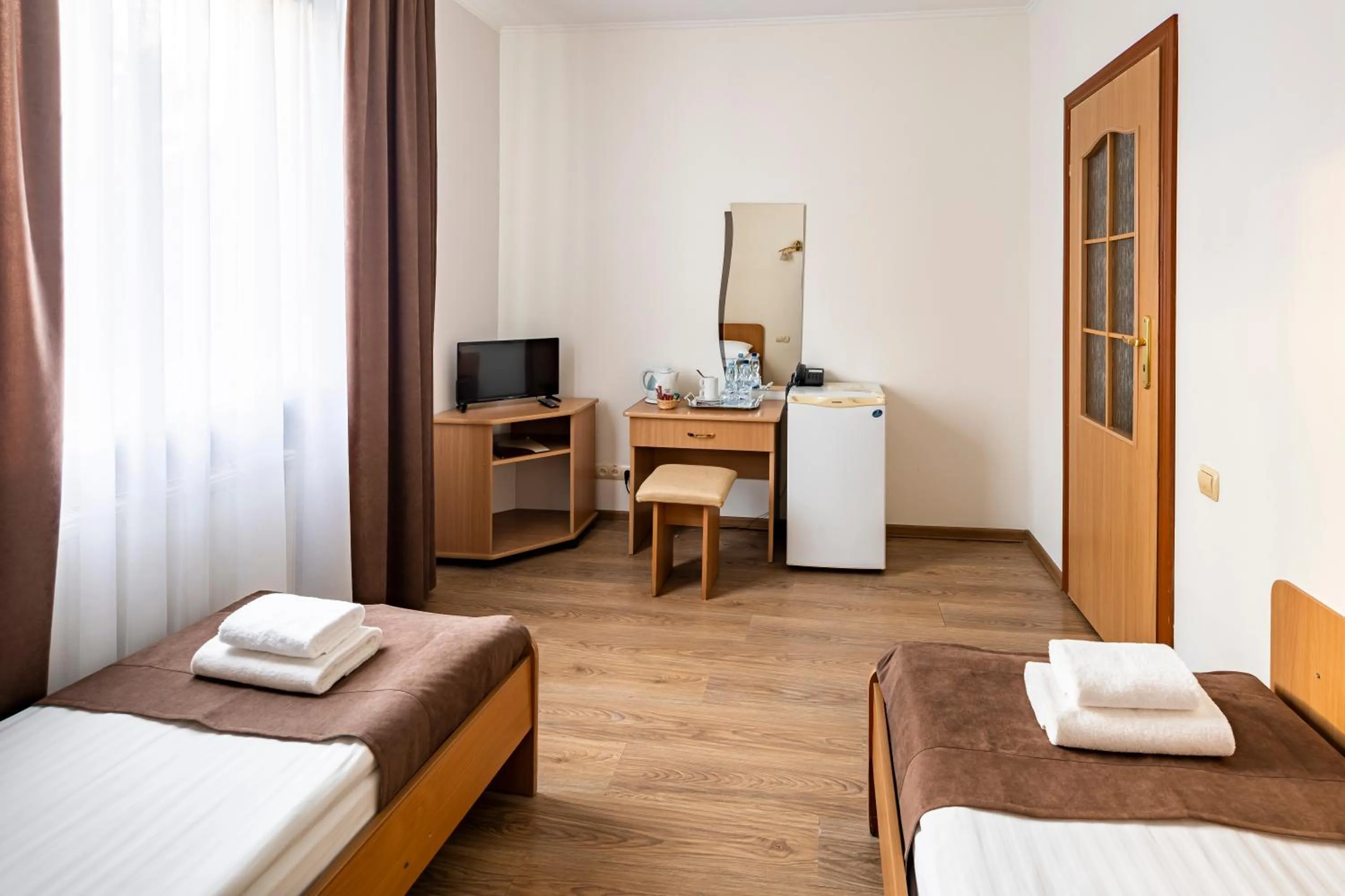 Coffee/tea facilities, Bed in Hotel Galaktika