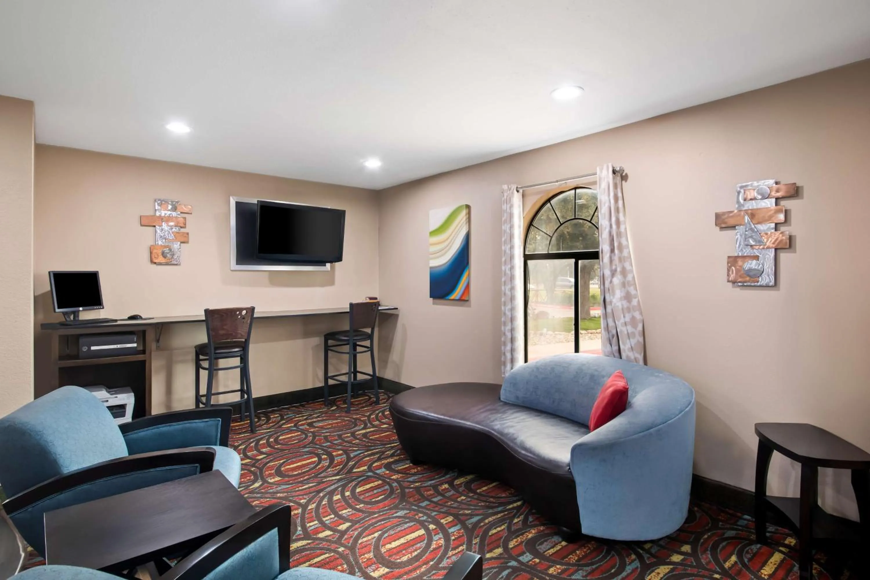 Business facilities in Best Western Cedar Inn