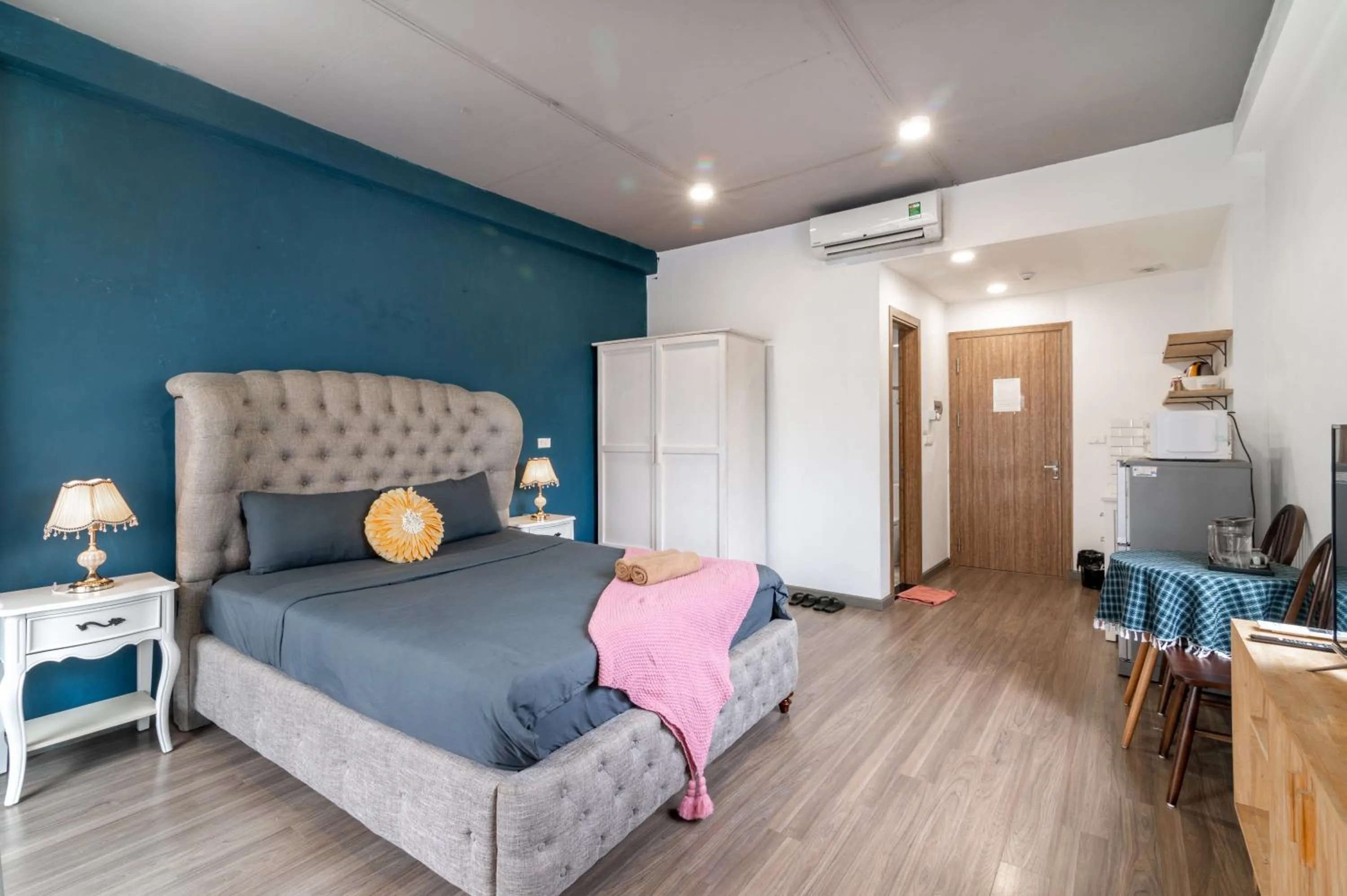 Bed in SaziHome Le Thanh Tong Hanoi