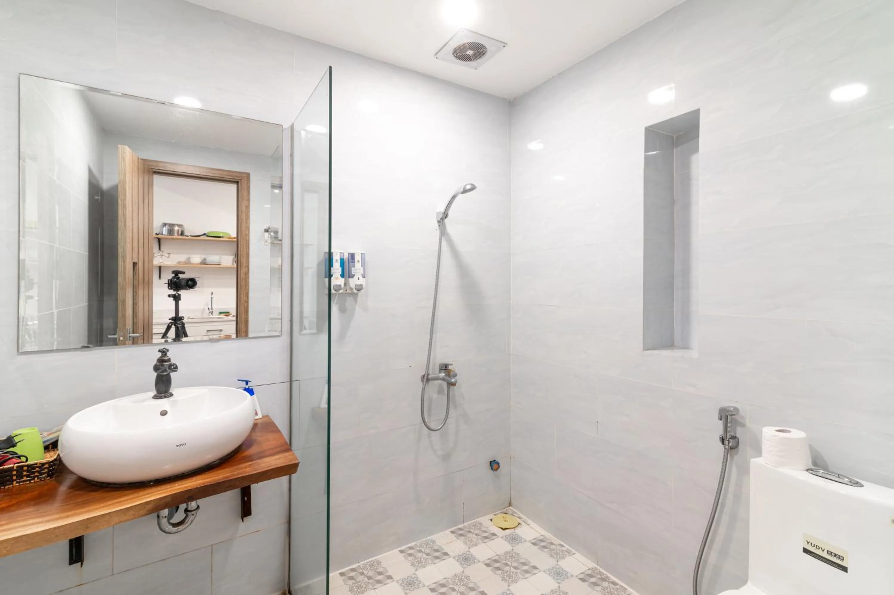 SaziHome Le Thanh Tong Hanoi